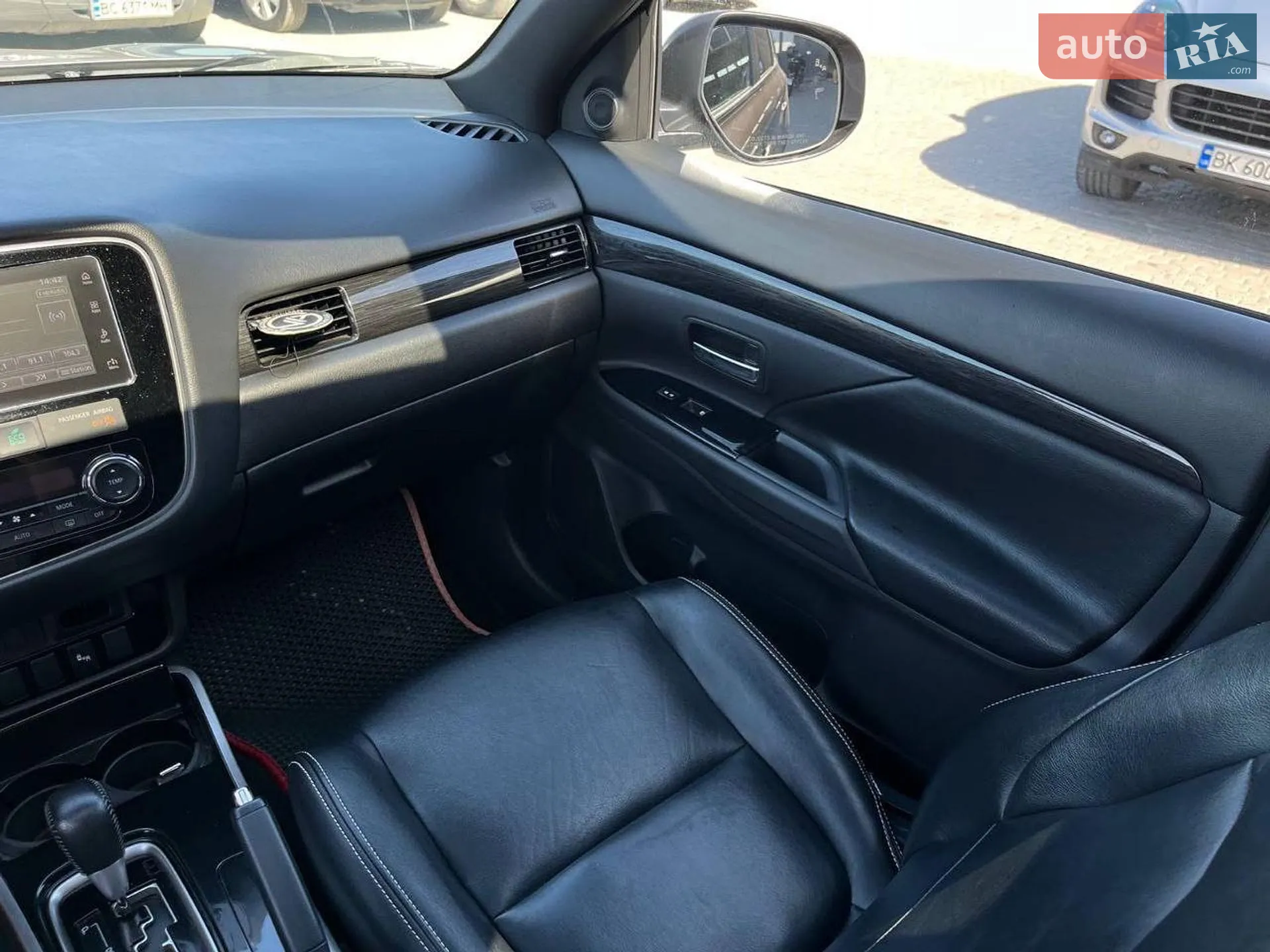 2017 Mitsubishi Outlander - мініатюра 28