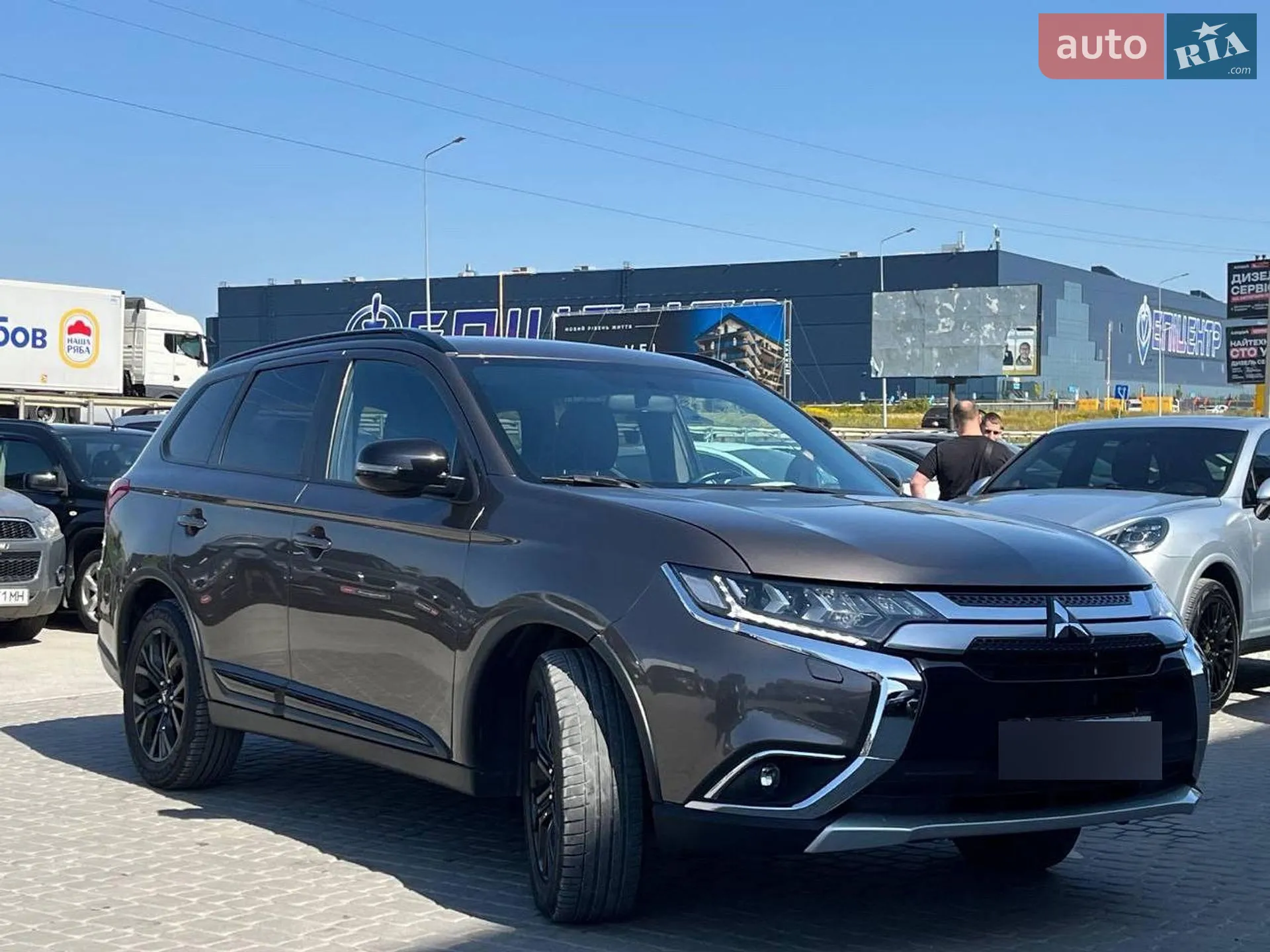 2017 Mitsubishi Outlander - мініатюра 2