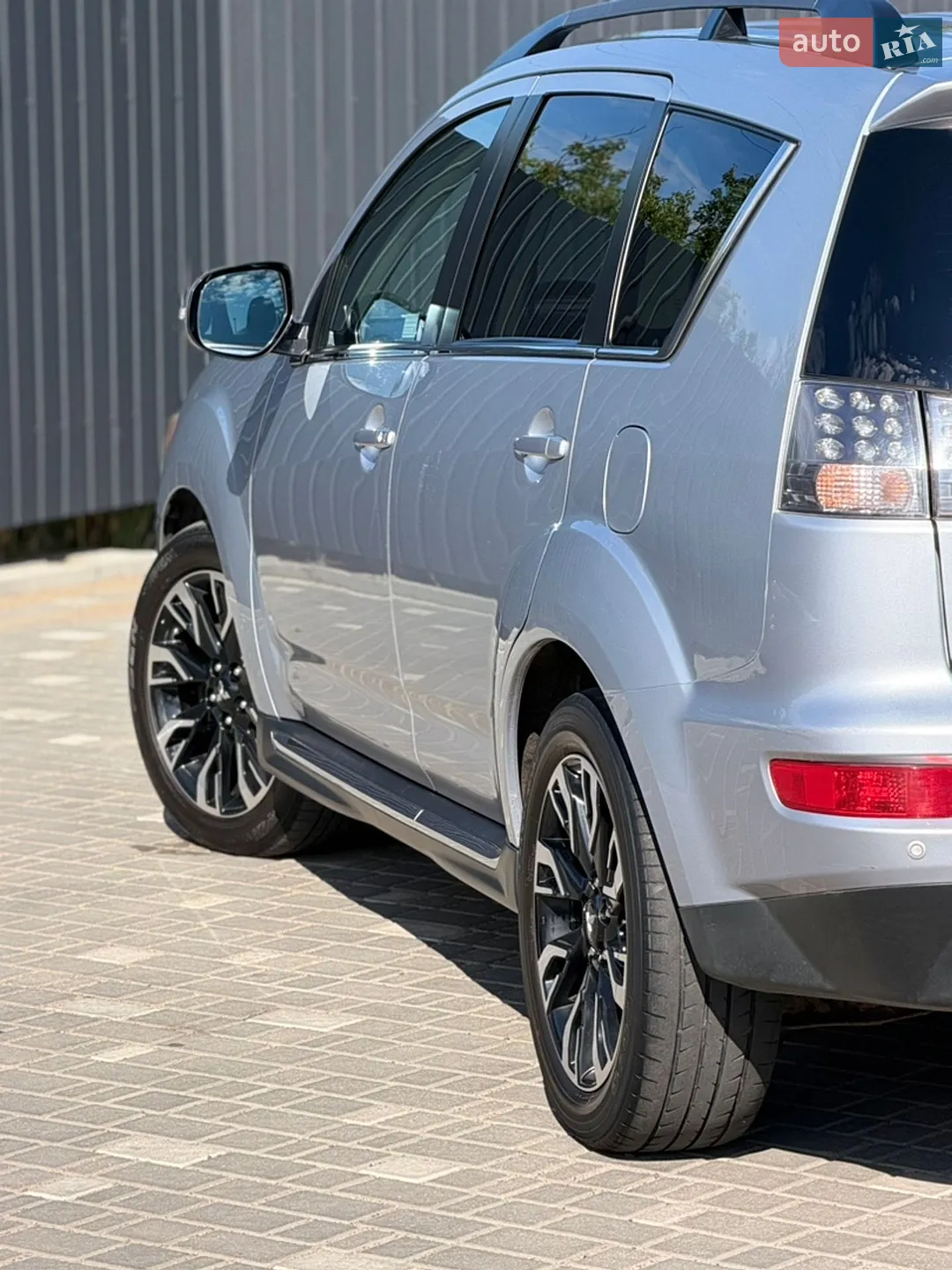 2011 Mitsubishi Outlander - мініатюра 23