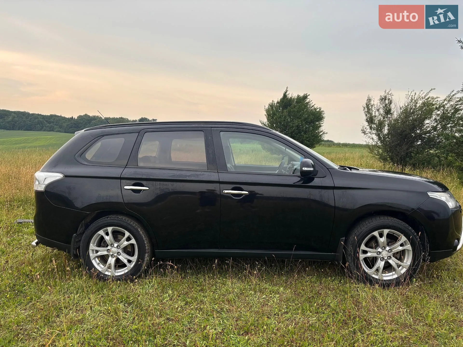 2013 Mitsubishi Outlander - мініатюра 4