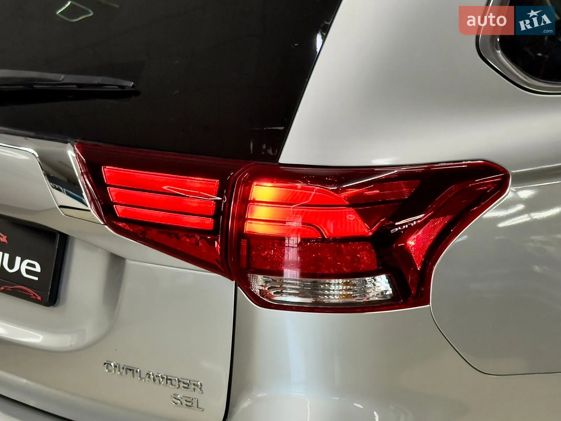 2018 Mitsubishi Outlander - мініатюра 13