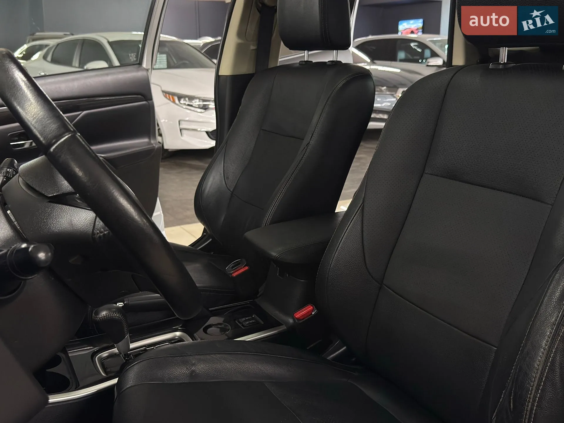 2018 Mitsubishi Outlander - мініатюра 20