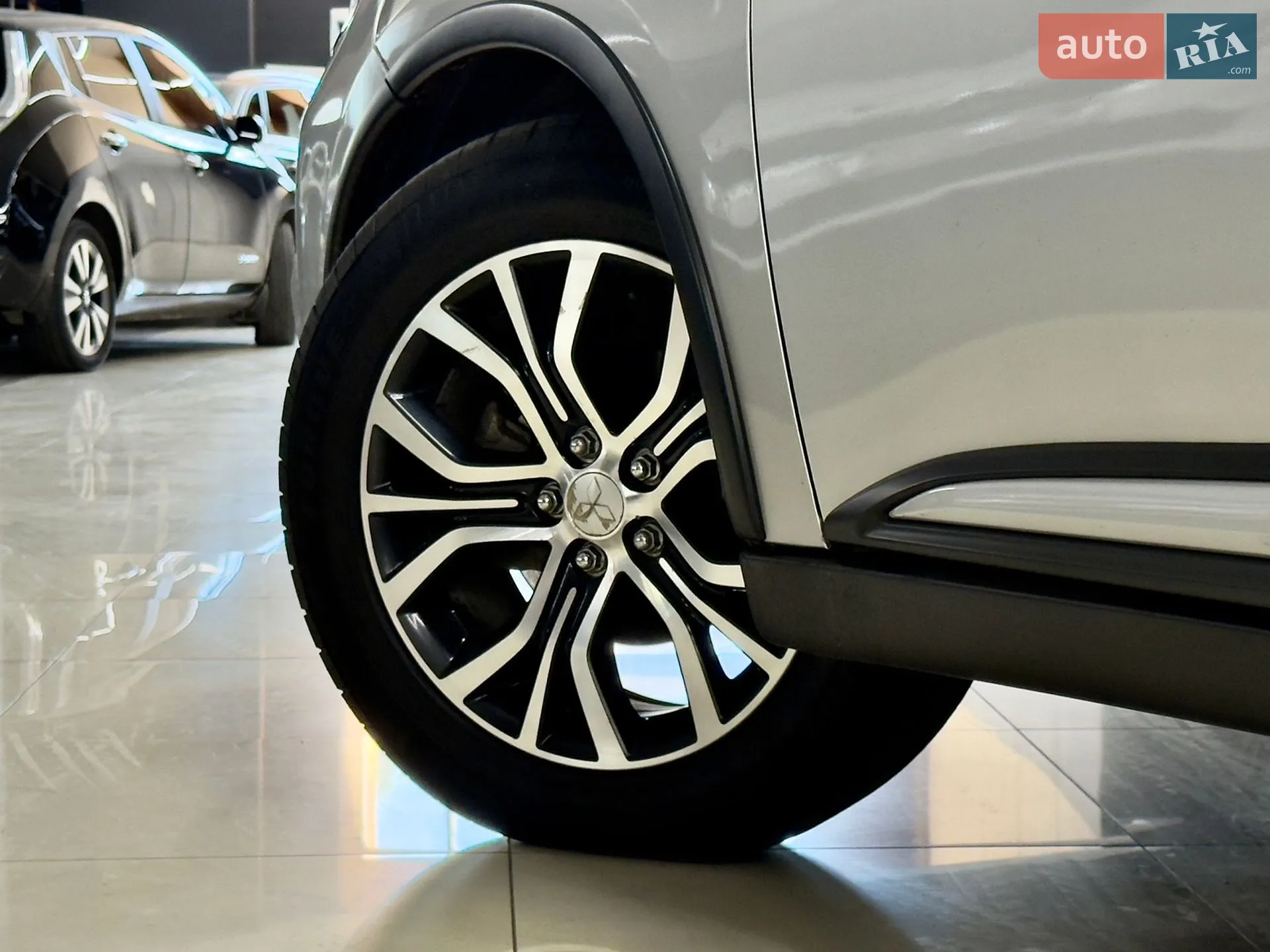 2018 Mitsubishi Outlander - мініатюра 19