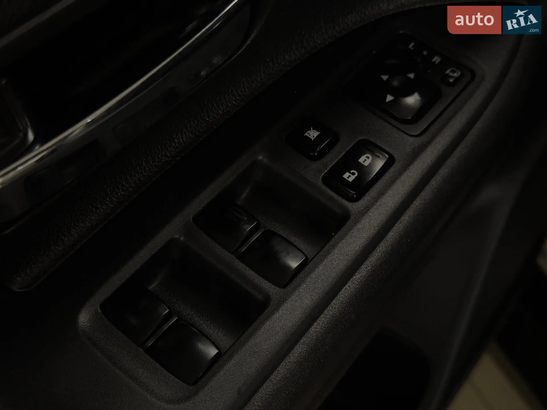 2018 Mitsubishi Outlander - мініатюра 29