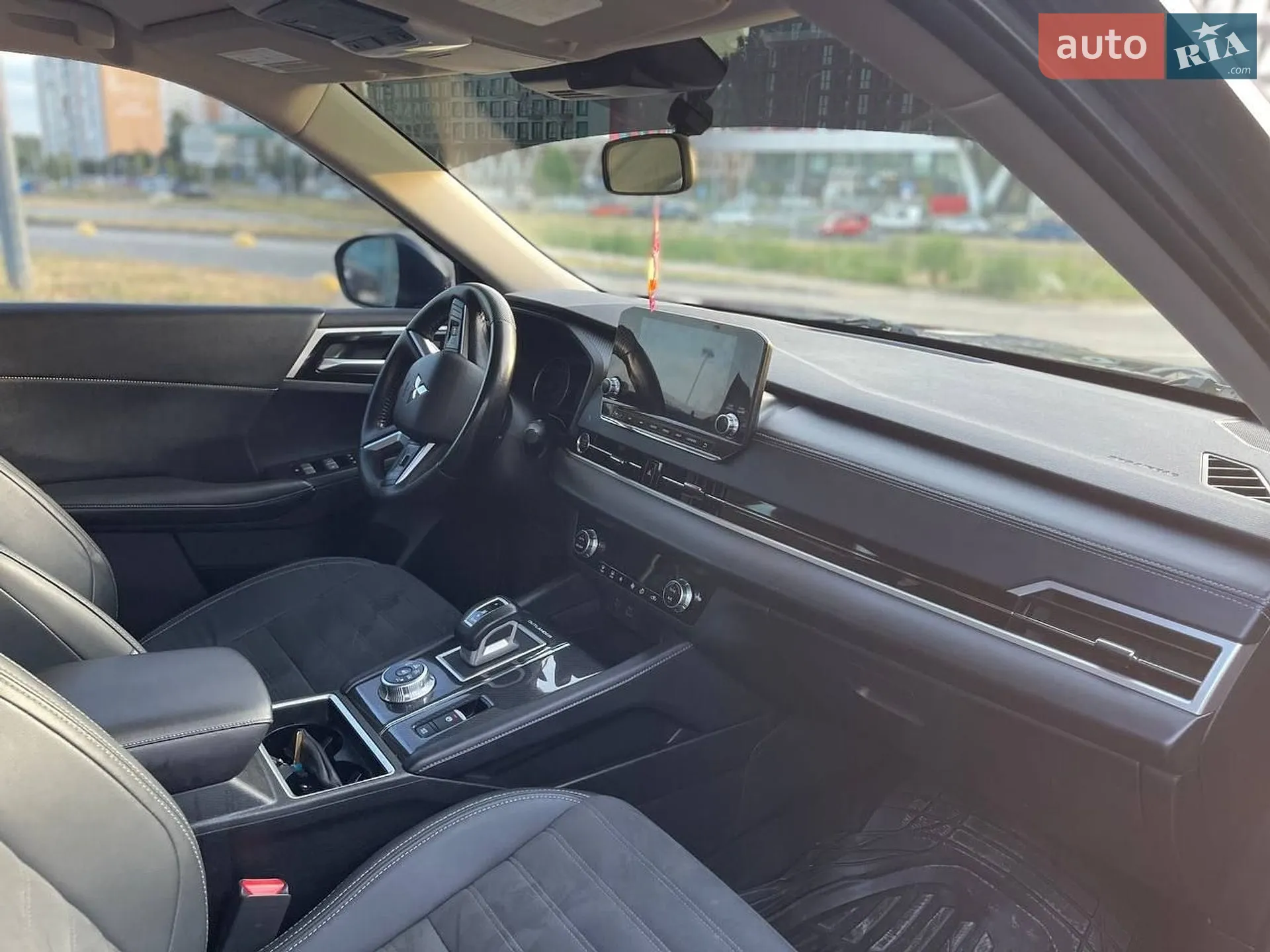 2023 Mitsubishi Outlander - мініатюра 9