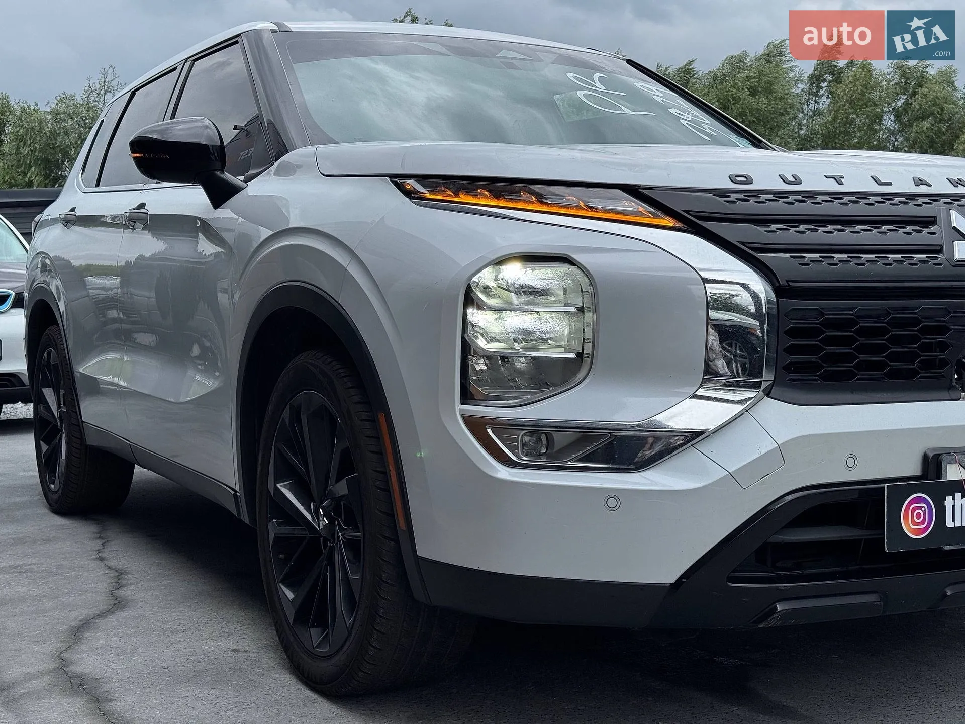 2022 Mitsubishi Outlander - мініатюра 14