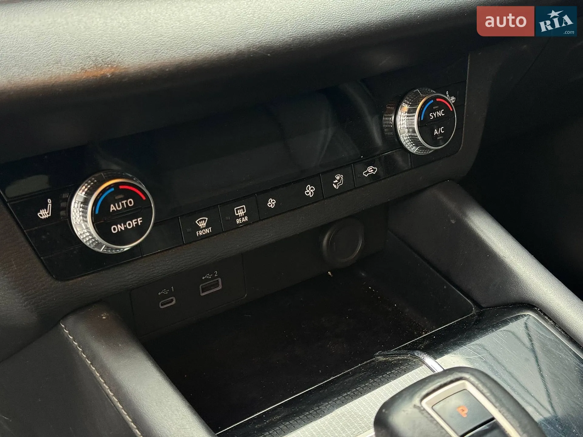 2022 Mitsubishi Outlander - мініатюра 41