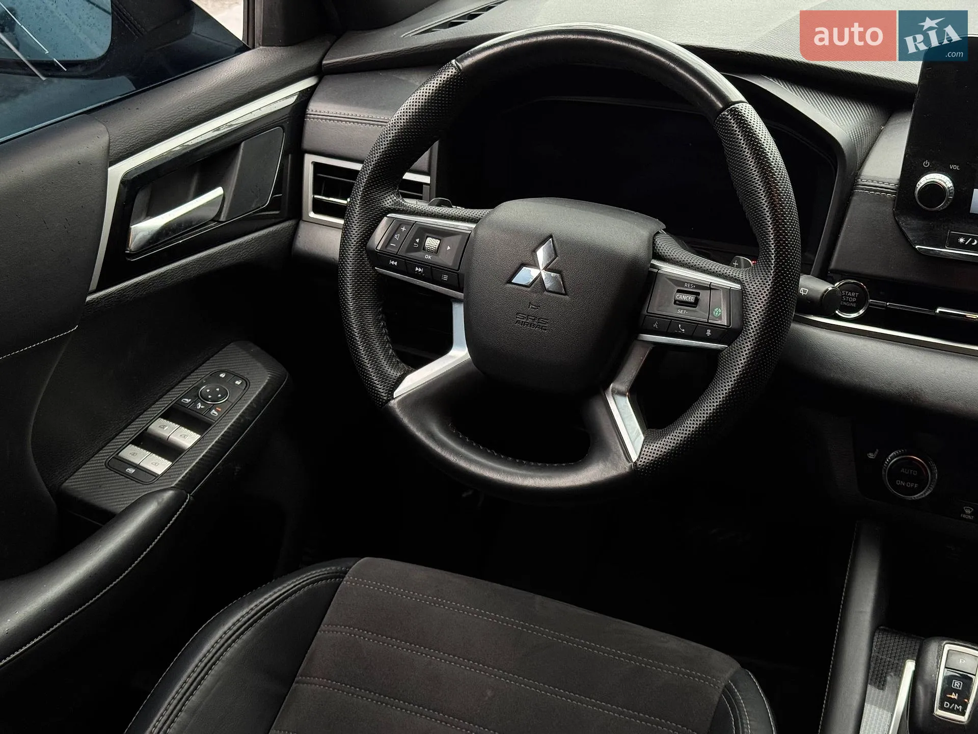 2022 Mitsubishi Outlander - мініатюра 63