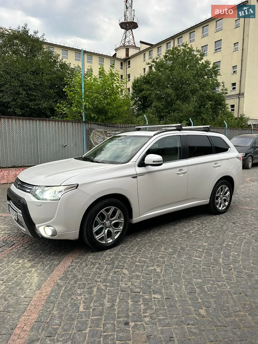 2013 Mitsubishi Outlander - мініатюра 10