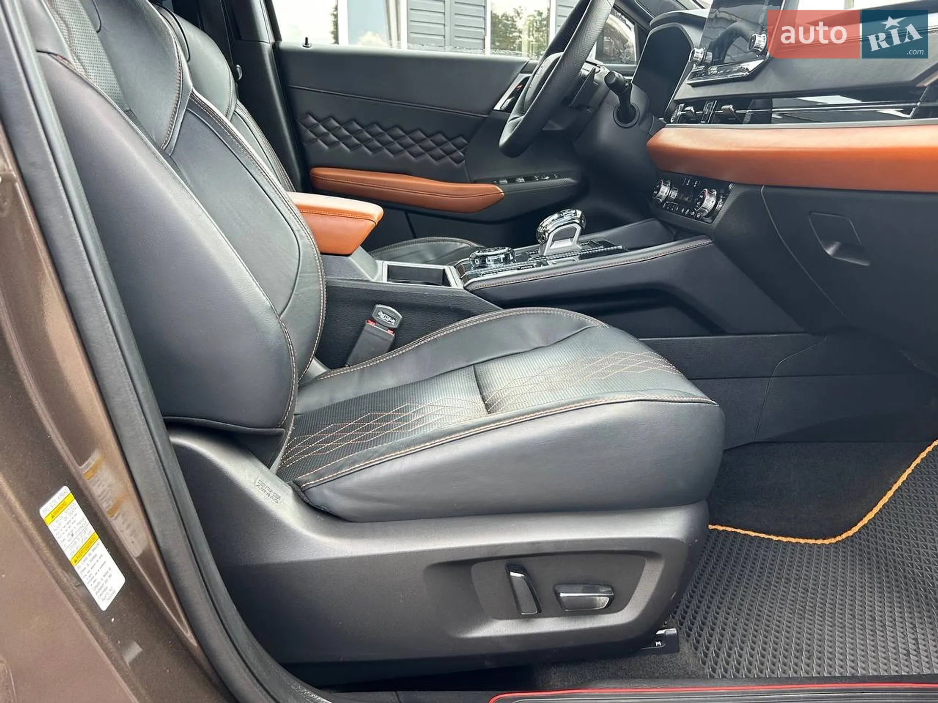 2021 Mitsubishi Outlander - мініатюра 41