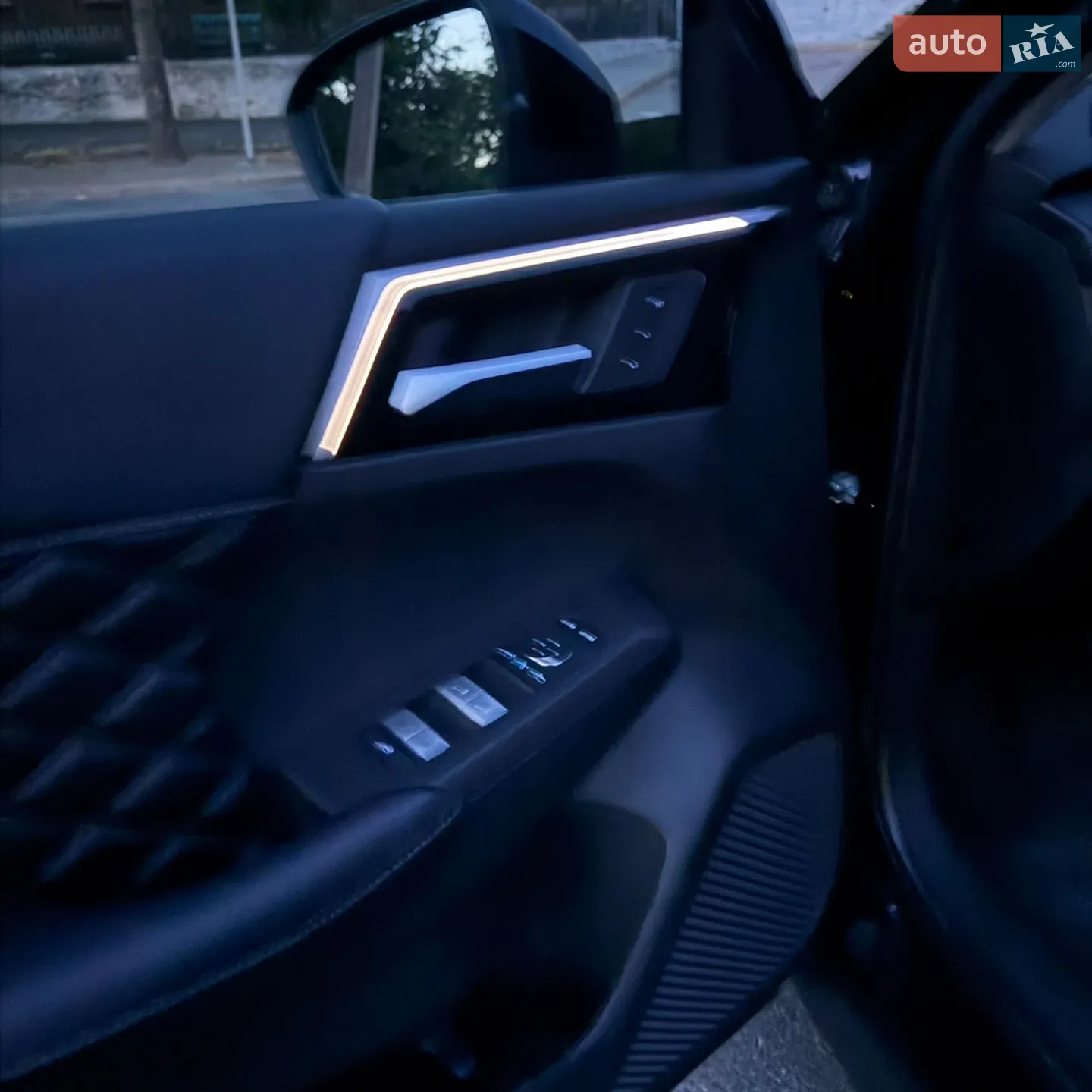 2021 Mitsubishi Outlander - мініатюра 38