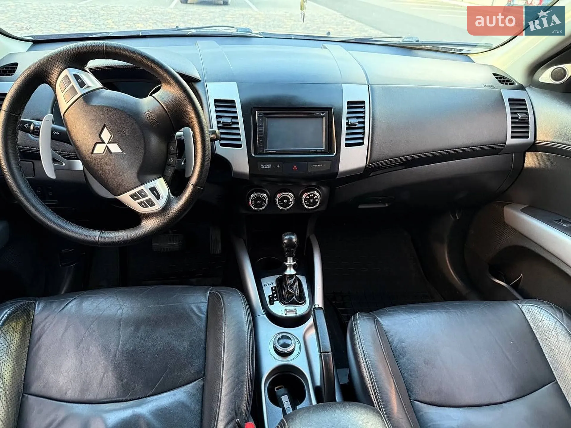 2010 Mitsubishi Outlander - мініатюра 17