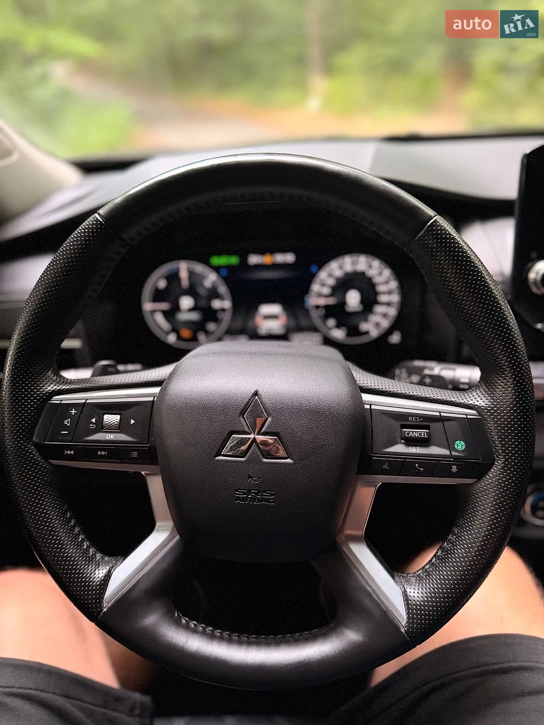 2023 Mitsubishi Outlander - мініатюра 32