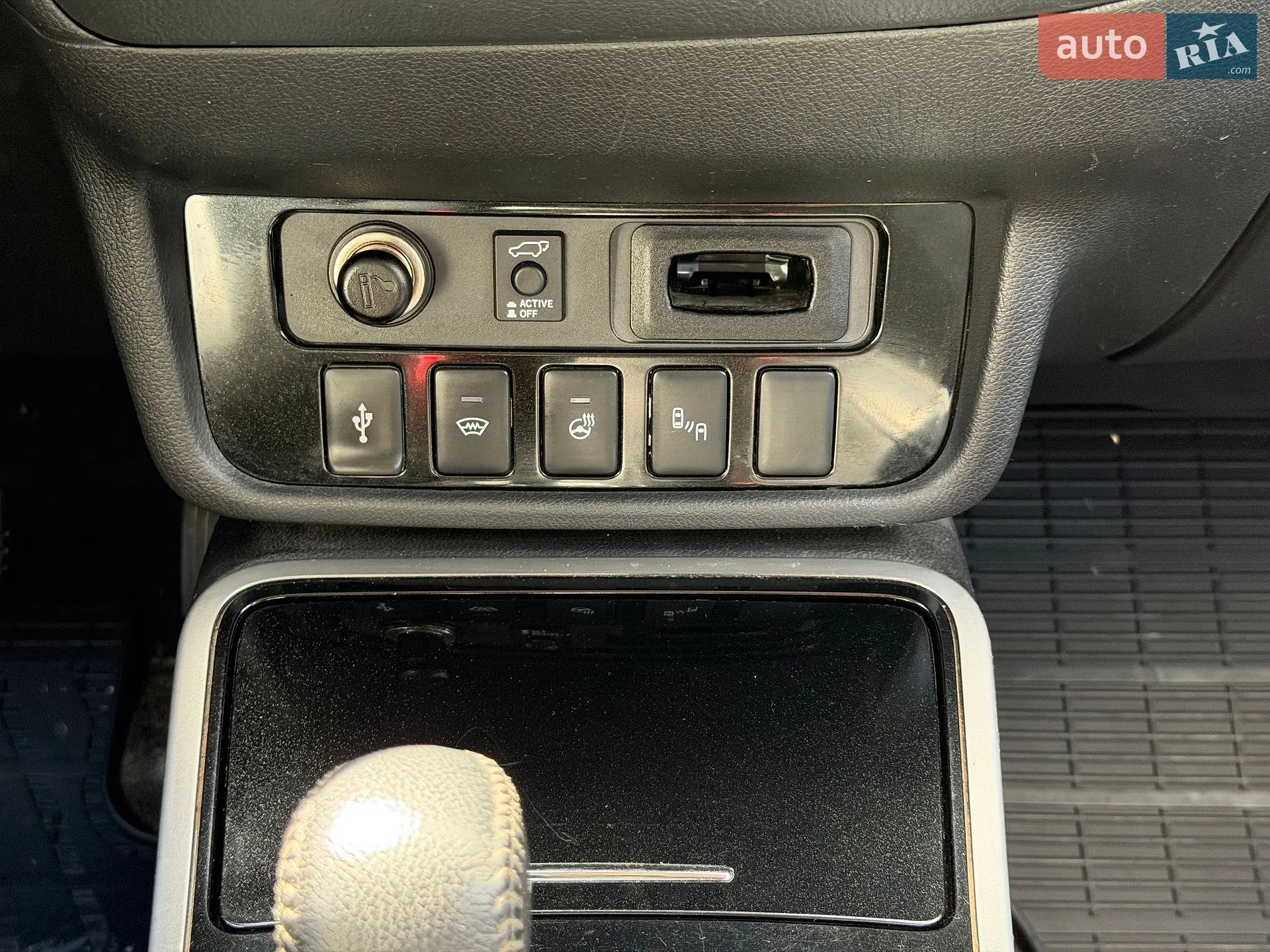 2018 Mitsubishi Outlander - мініатюра 25