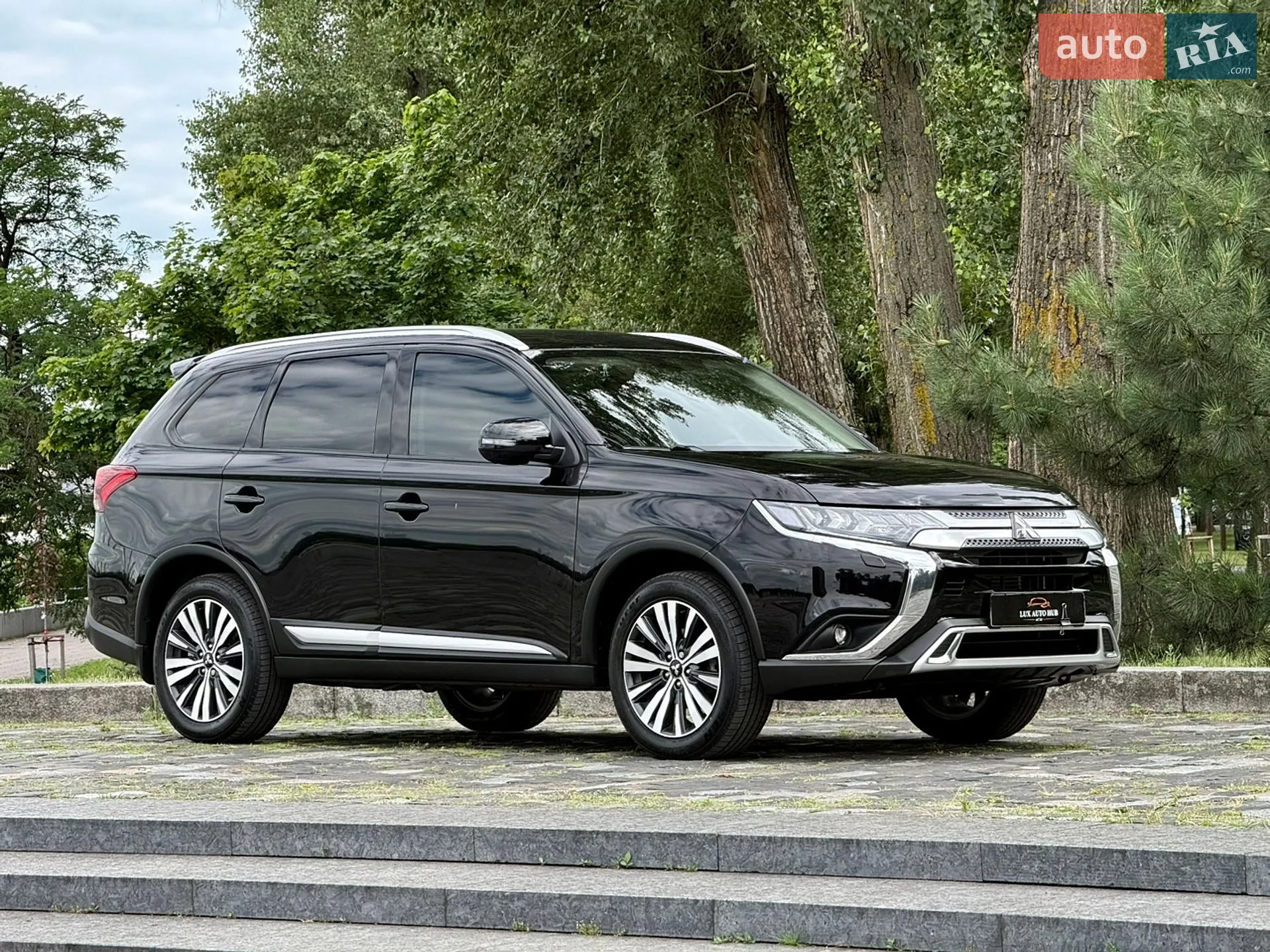 2021 Mitsubishi Outlander - мініатюра 12
