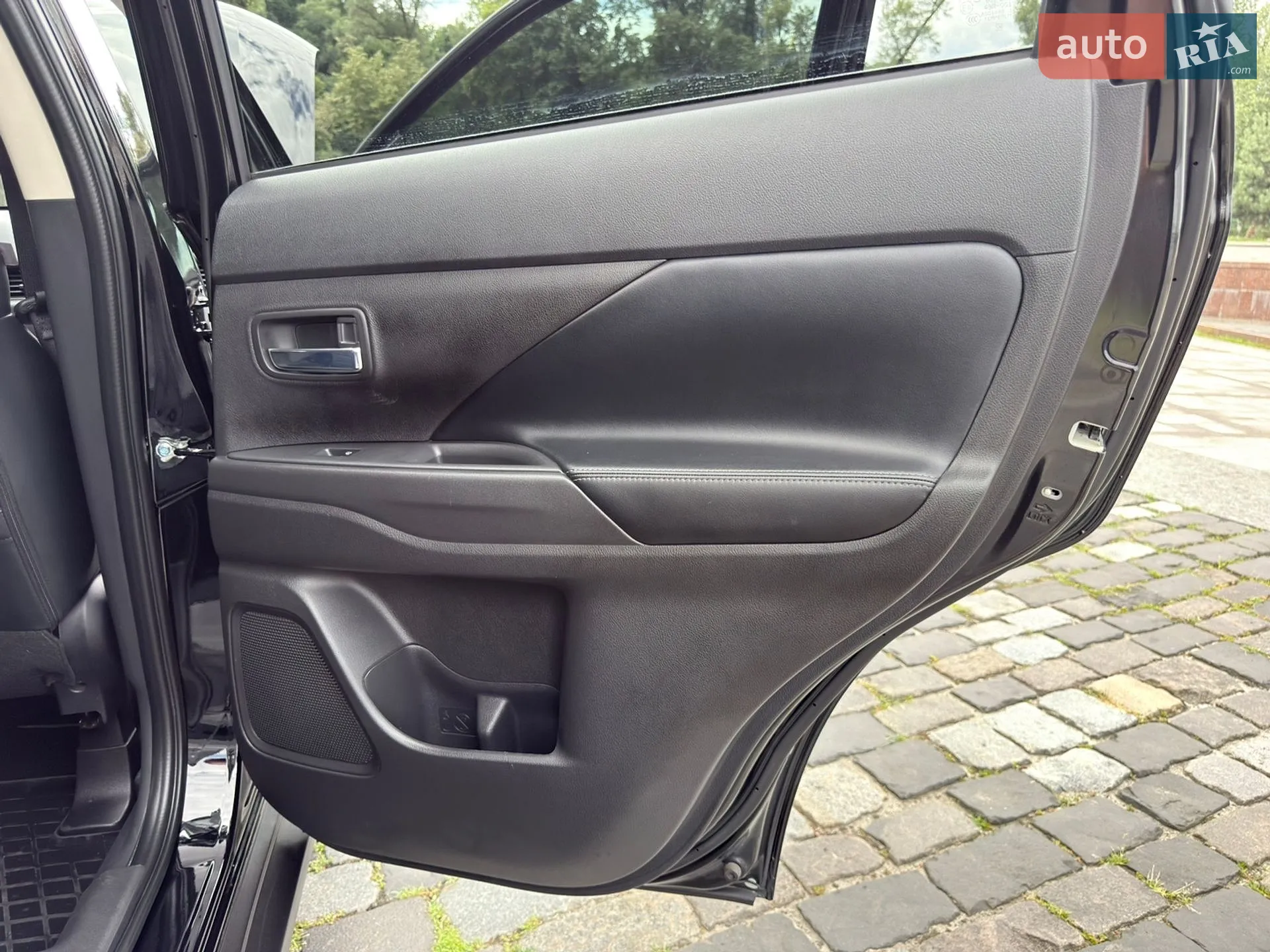 2021 Mitsubishi Outlander - мініатюра 107