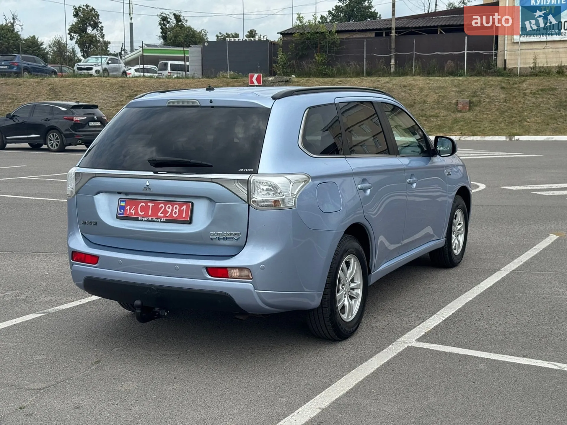 2014 Mitsubishi Outlander - мініатюра 2