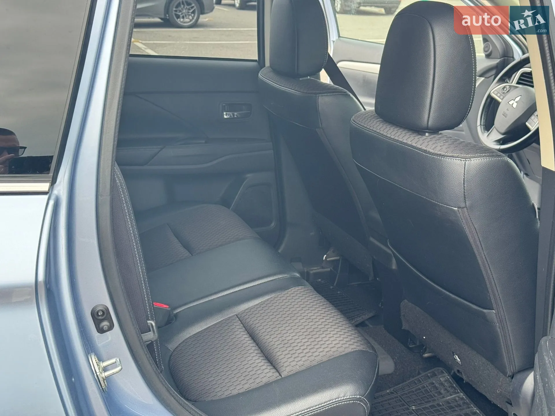 2014 Mitsubishi Outlander - мініатюра 9