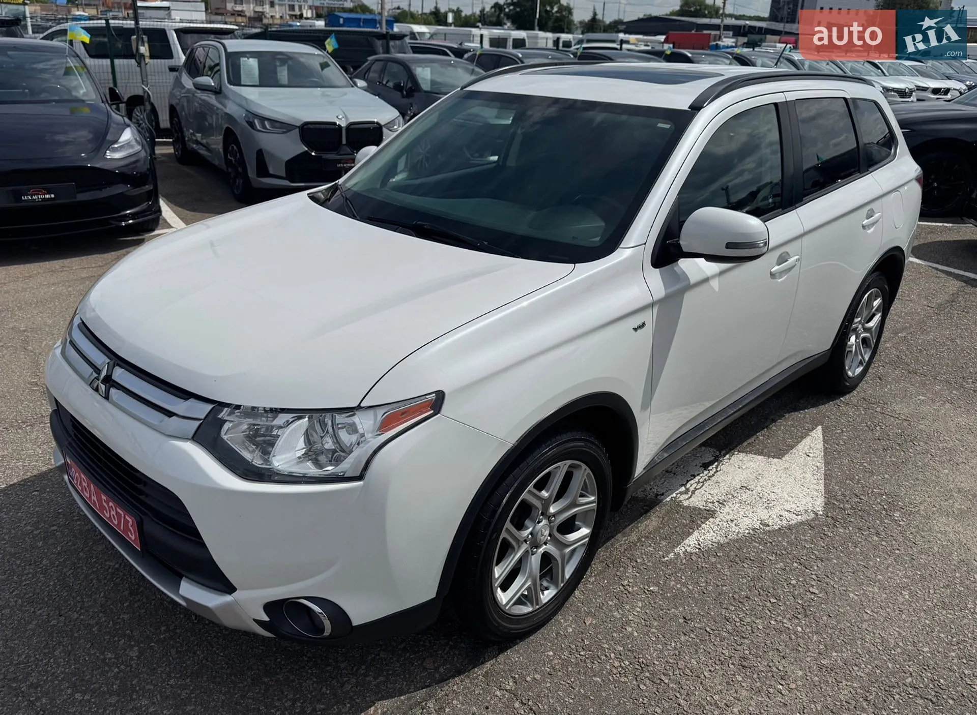 2014 Mitsubishi Outlander - мініатюра 16