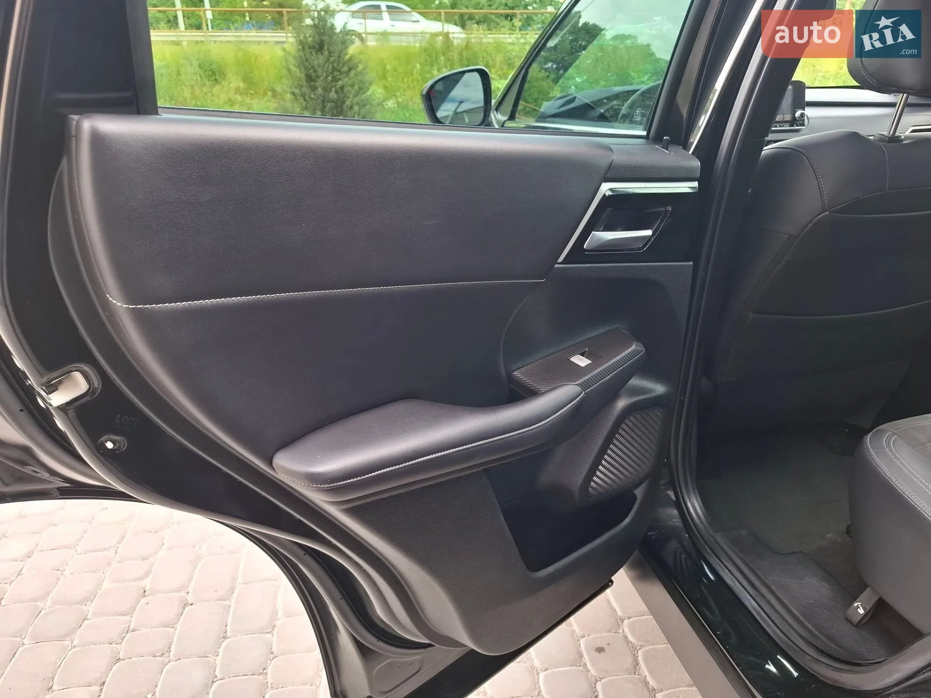 2022 Mitsubishi Outlander - мініатюра 35