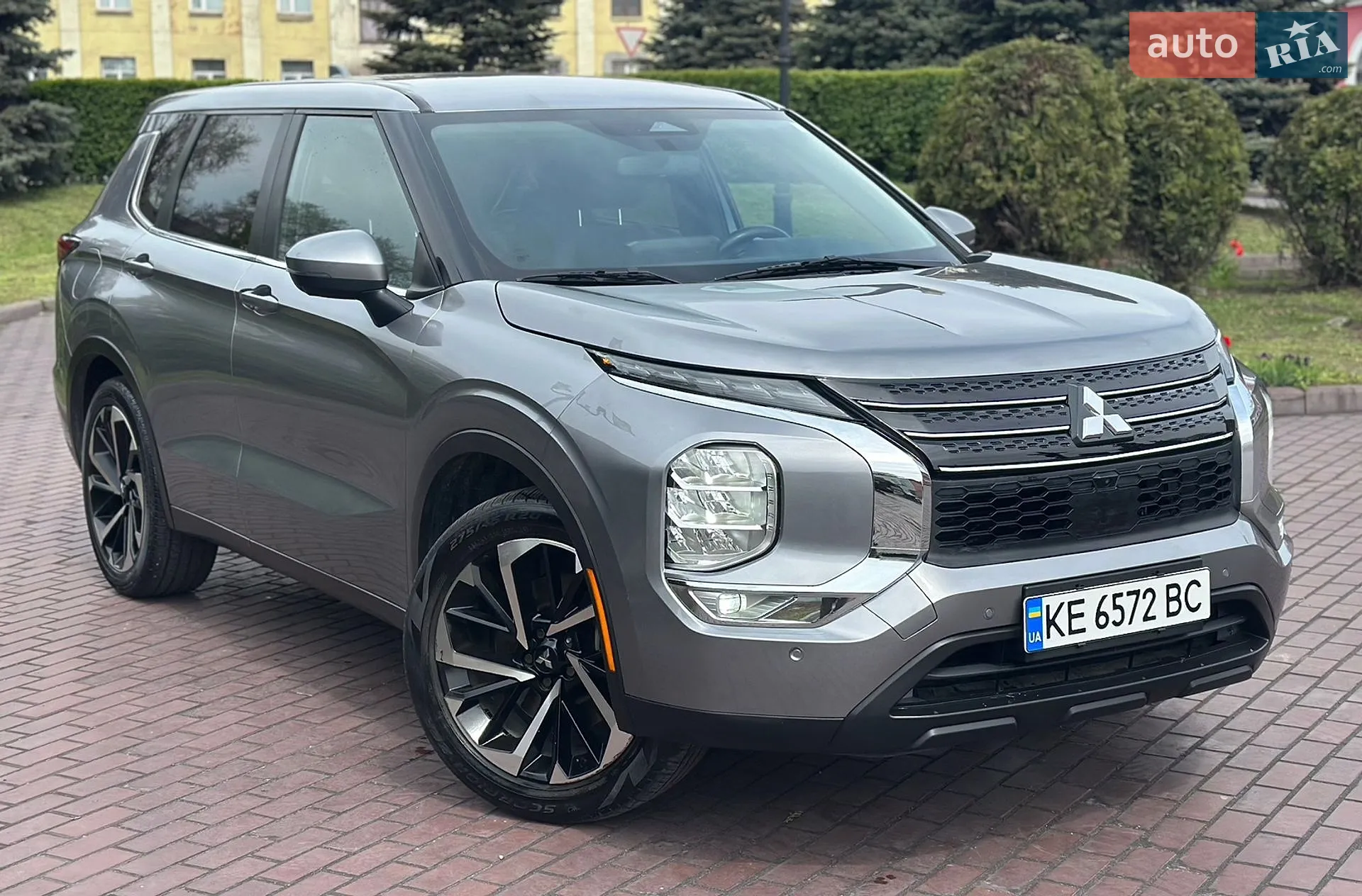 2021 Mitsubishi Outlander - мініатюра 4