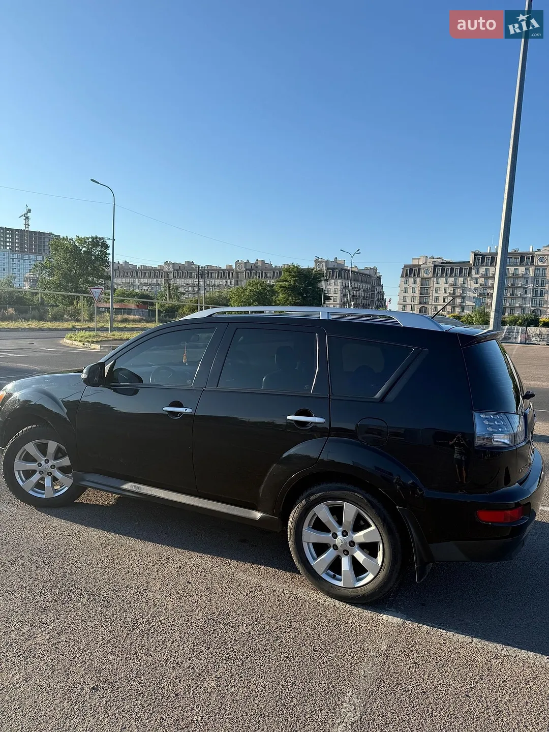 2010 Mitsubishi Outlander - мініатюра 12