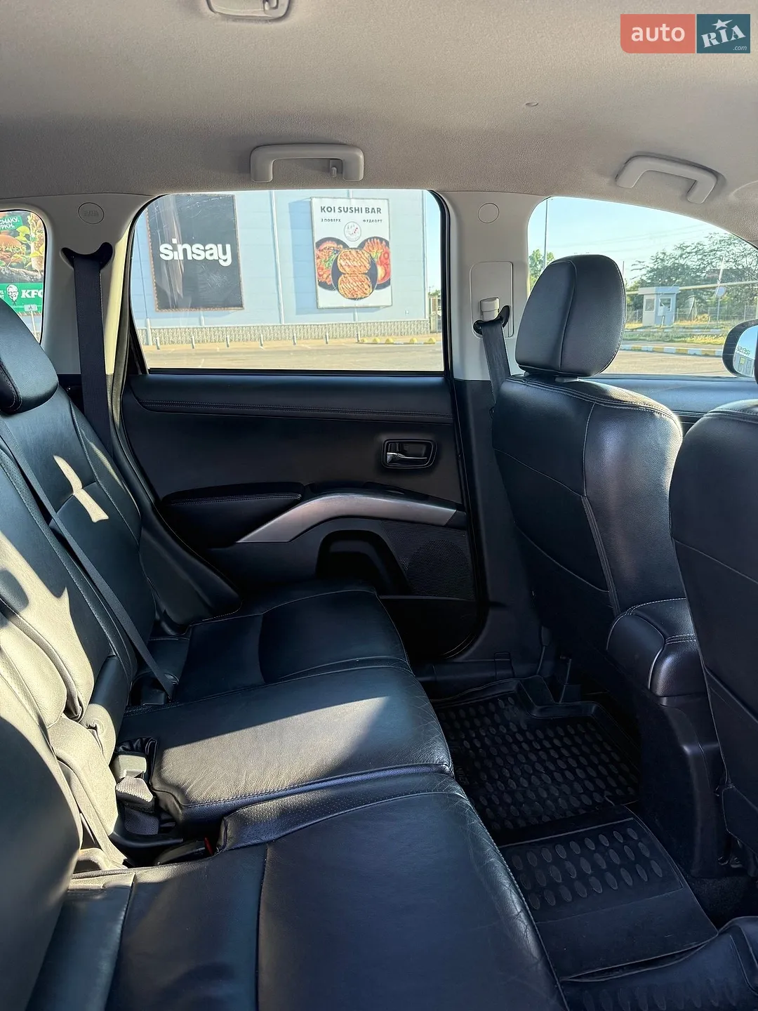 2010 Mitsubishi Outlander - мініатюра 39