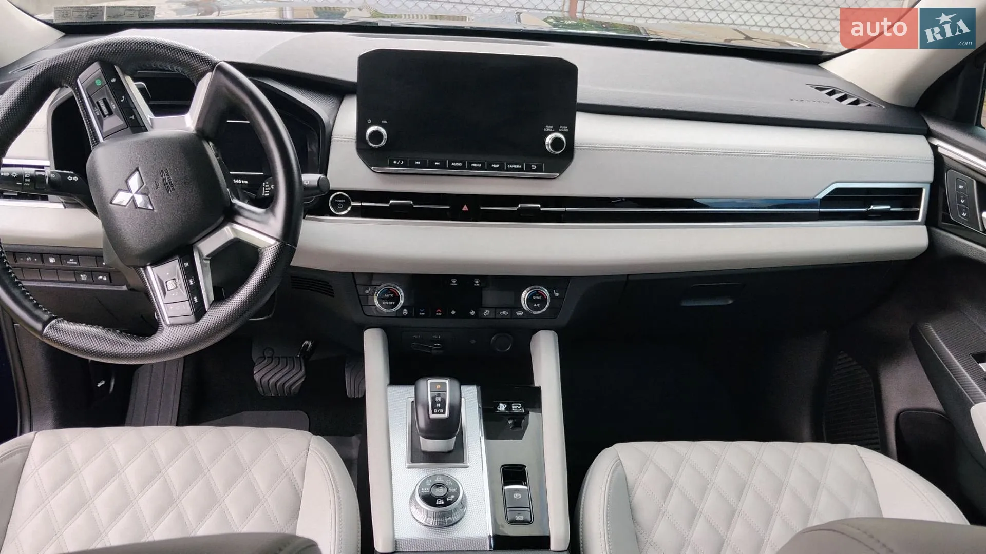 2025 Mitsubishi Outlander - мініатюра 23