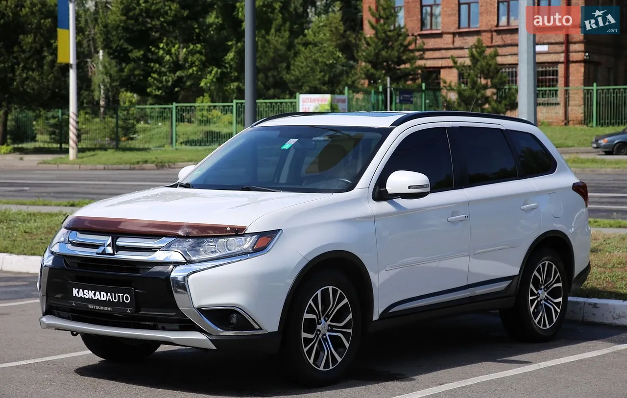 2016 Mitsubishi Outlander - мініатюра 11