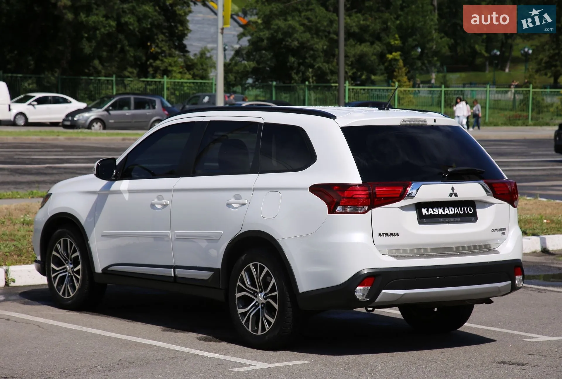2015 Mitsubishi Outlander - мініатюра 4