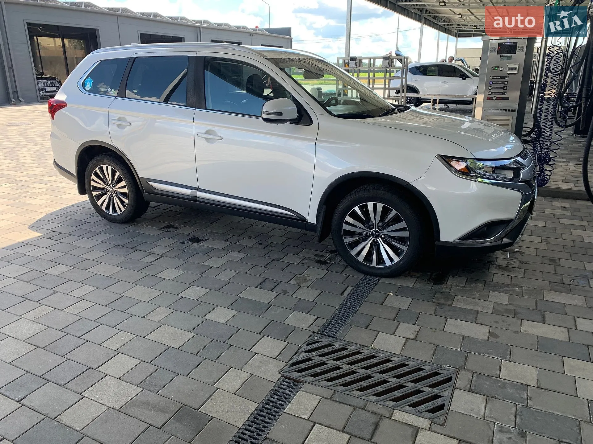 2019 Mitsubishi Outlander - мініатюра 15
