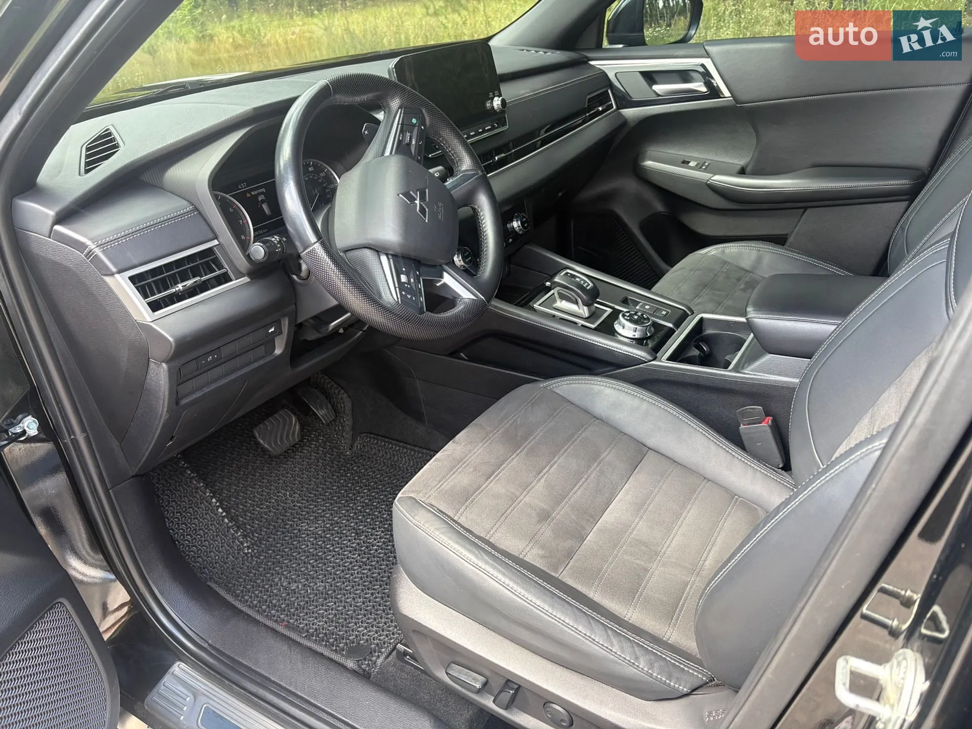 2022 Mitsubishi Outlander - мініатюра 10