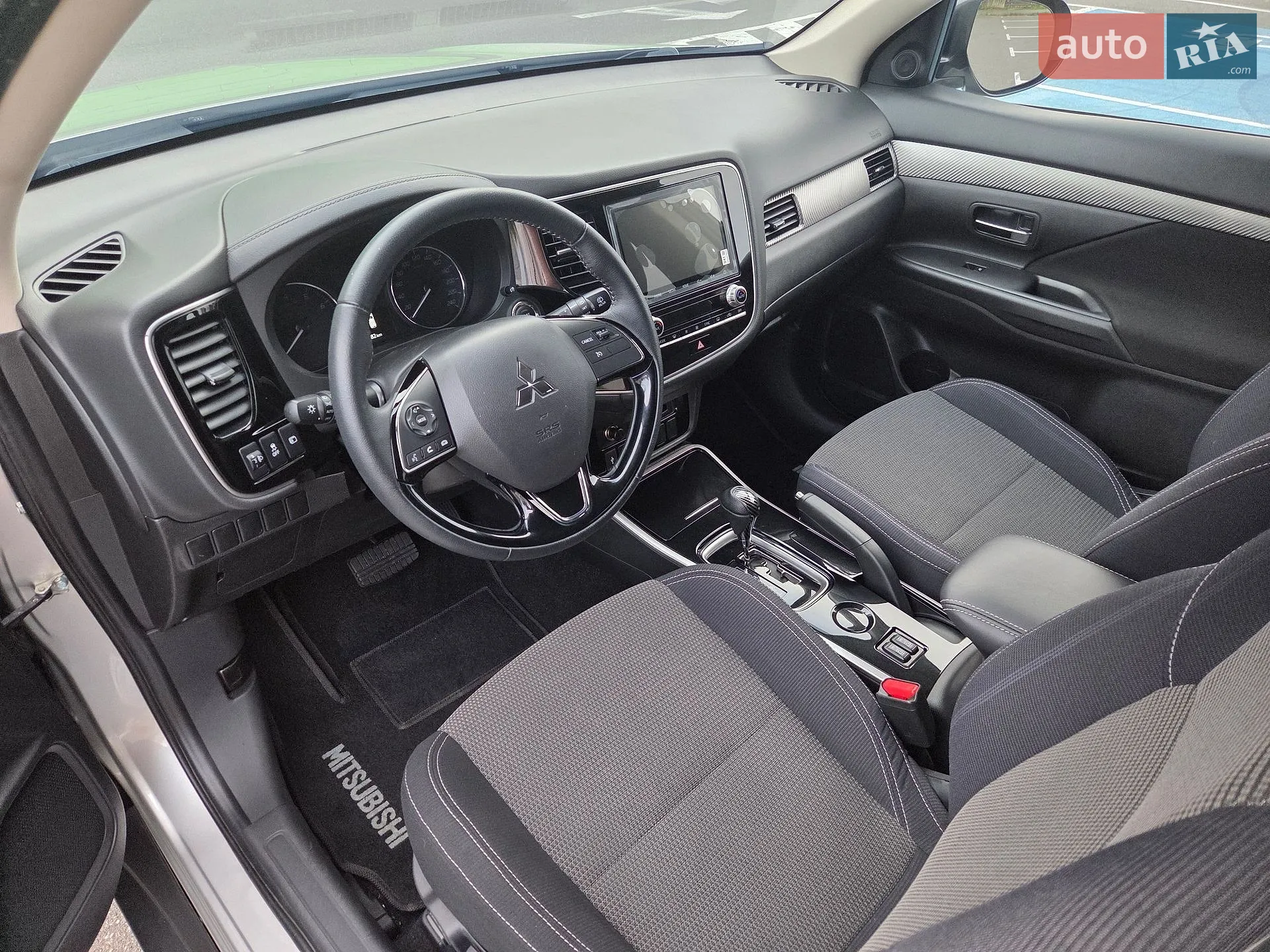 2021 Mitsubishi Outlander - мініатюра 16