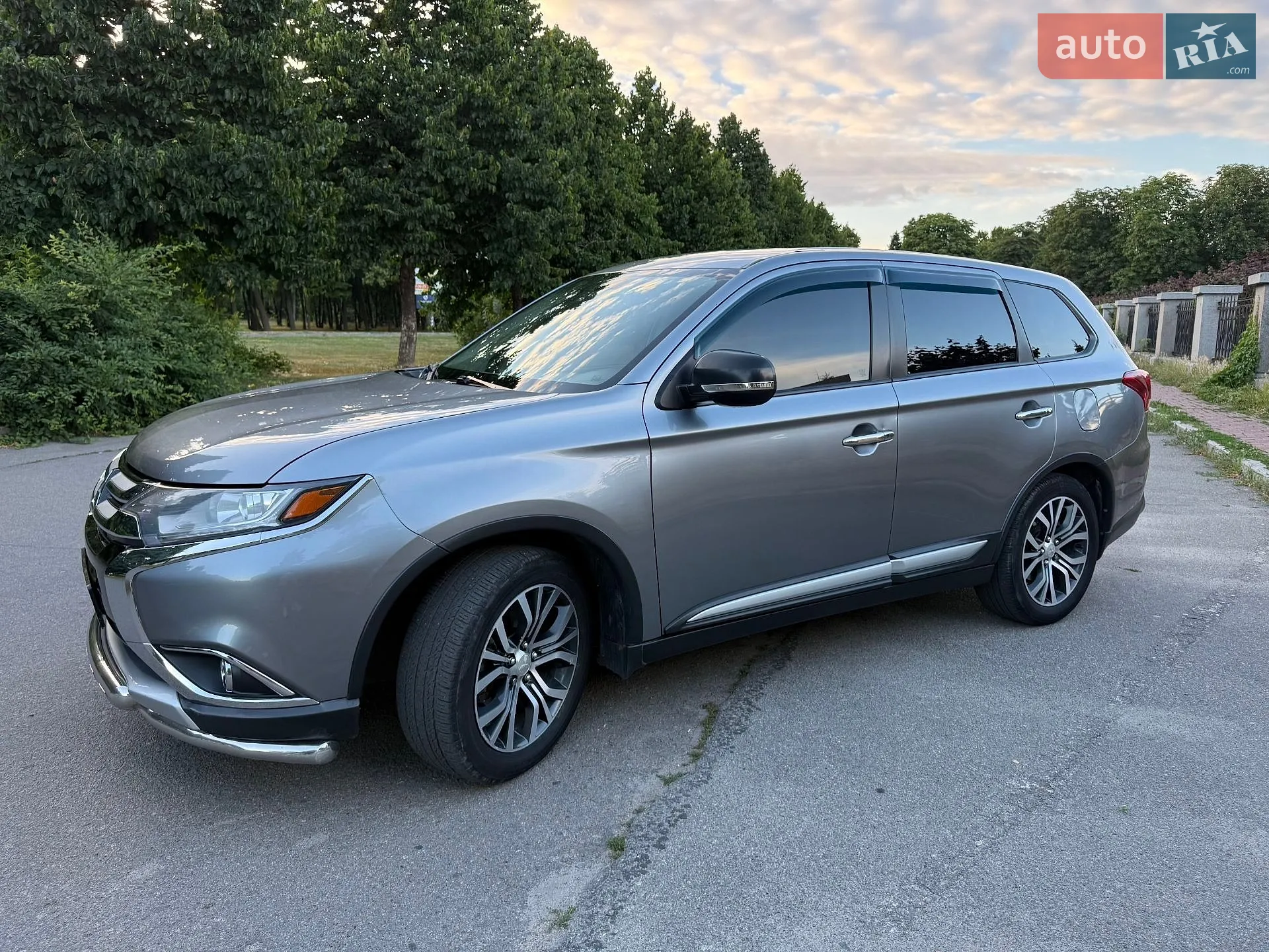 2018 Mitsubishi Outlander - мініатюра 11