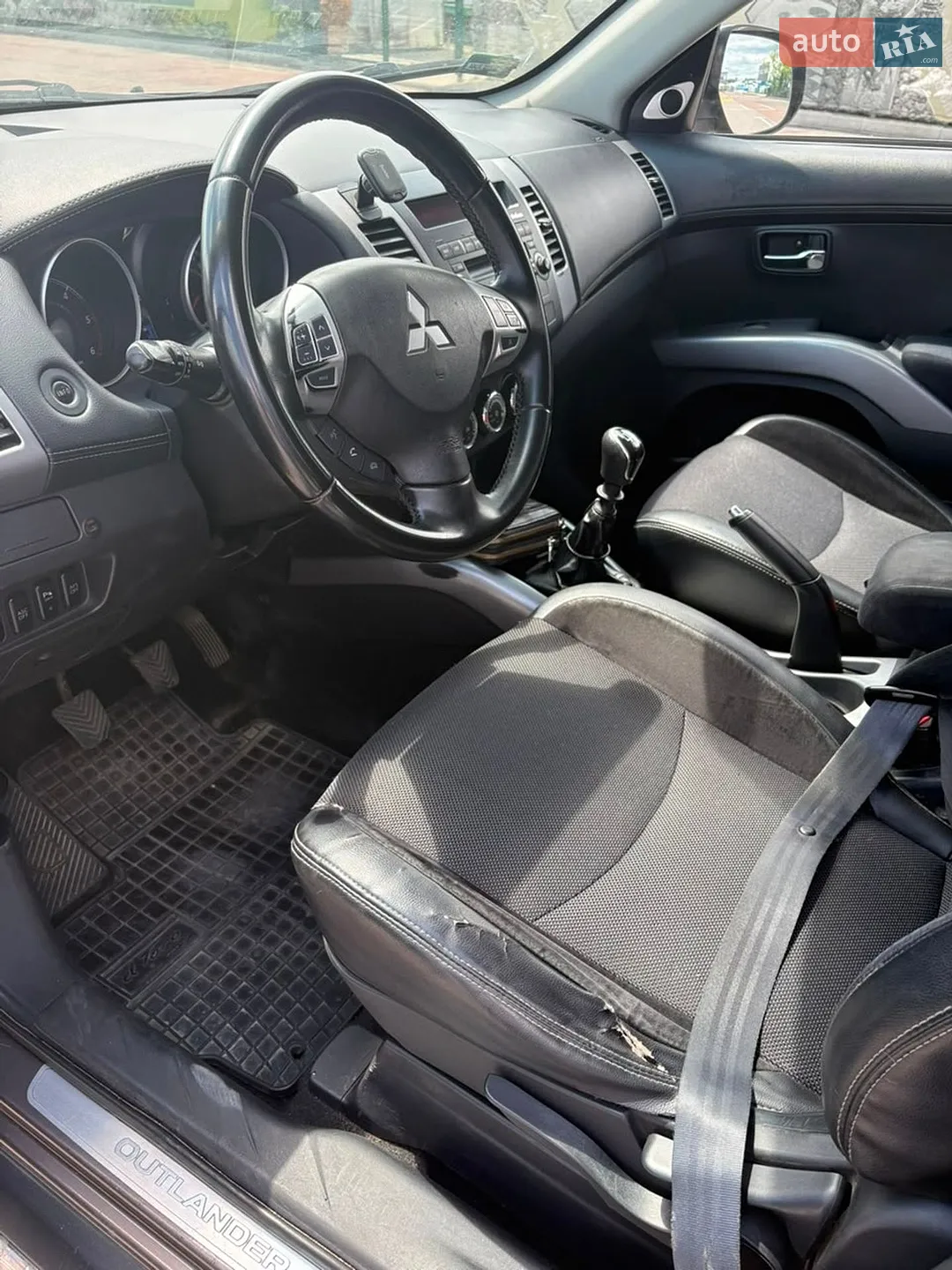 2010 Mitsubishi Outlander - мініатюра 8