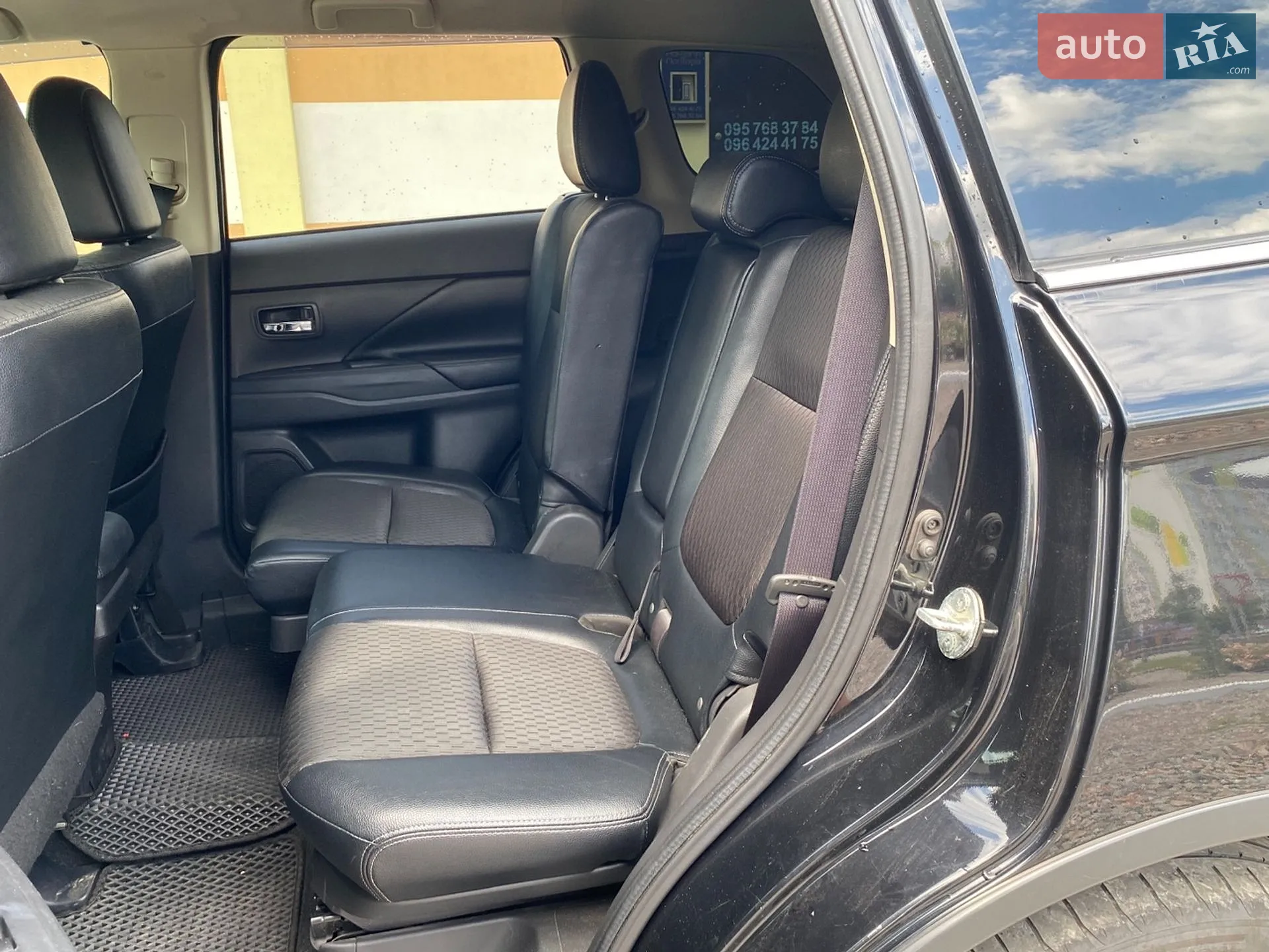 2014 Mitsubishi Outlander - мініатюра 13