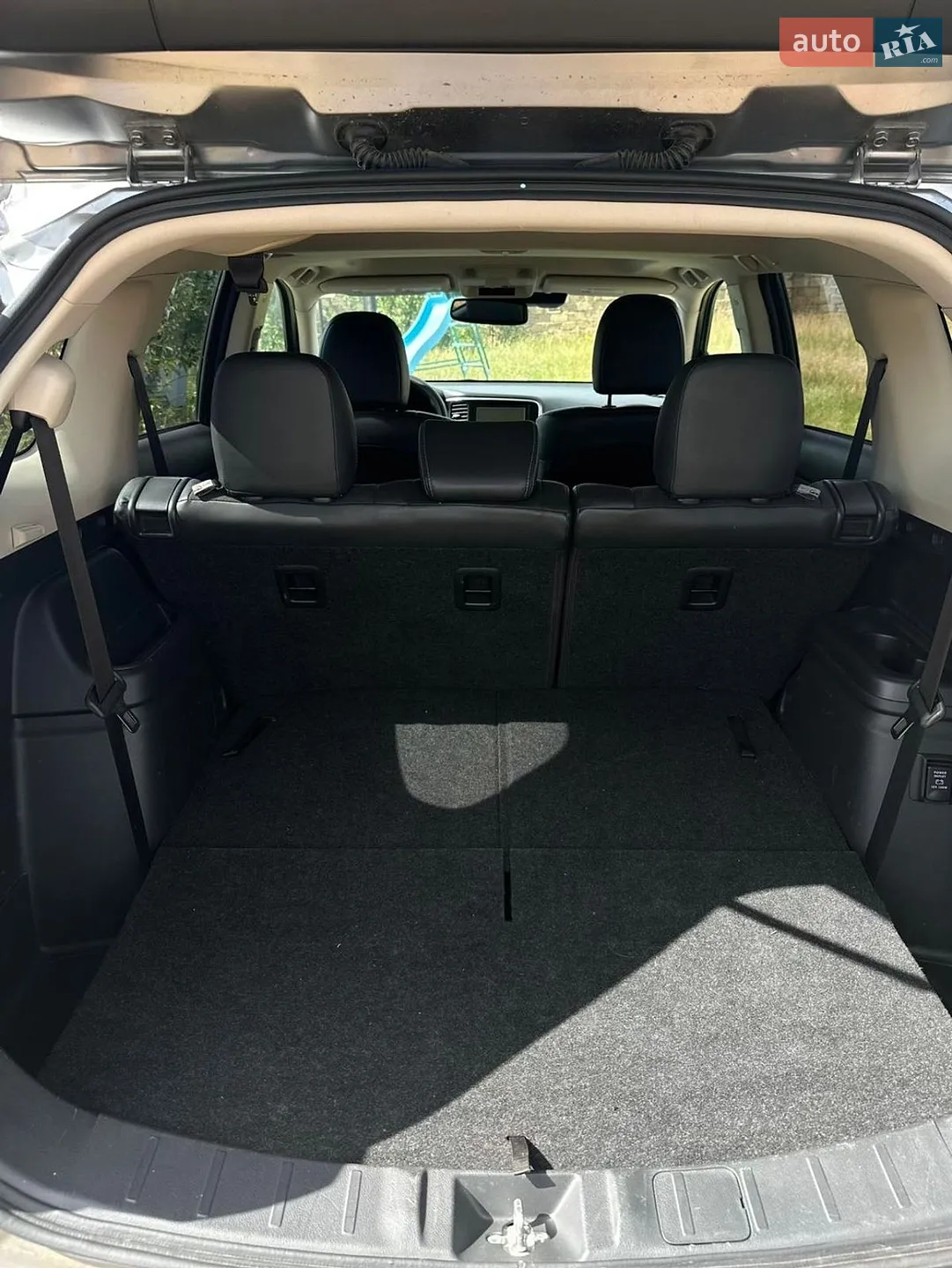 2019 Mitsubishi Outlander - мініатюра 16