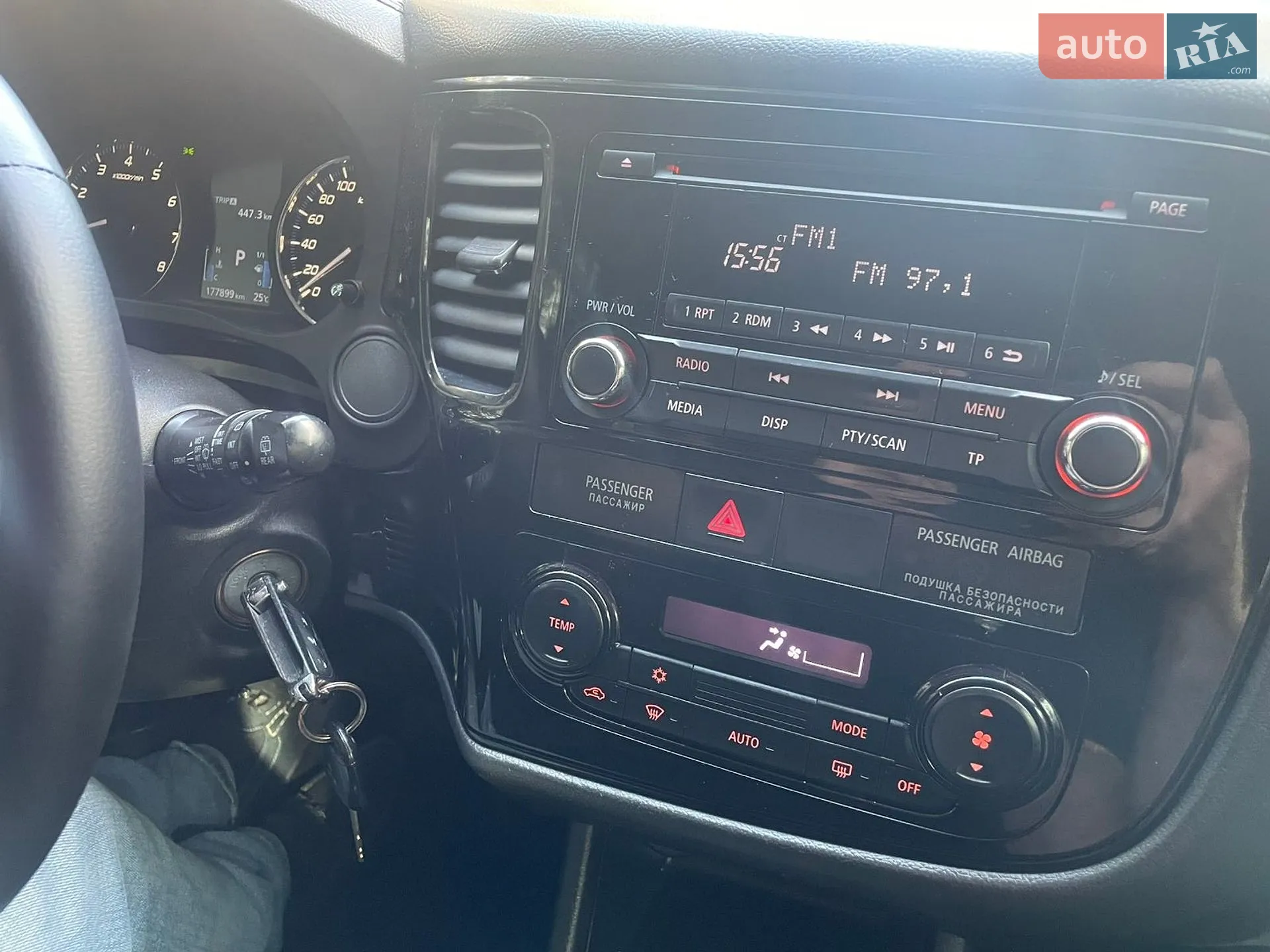 2016 Mitsubishi Outlander - мініатюра 18