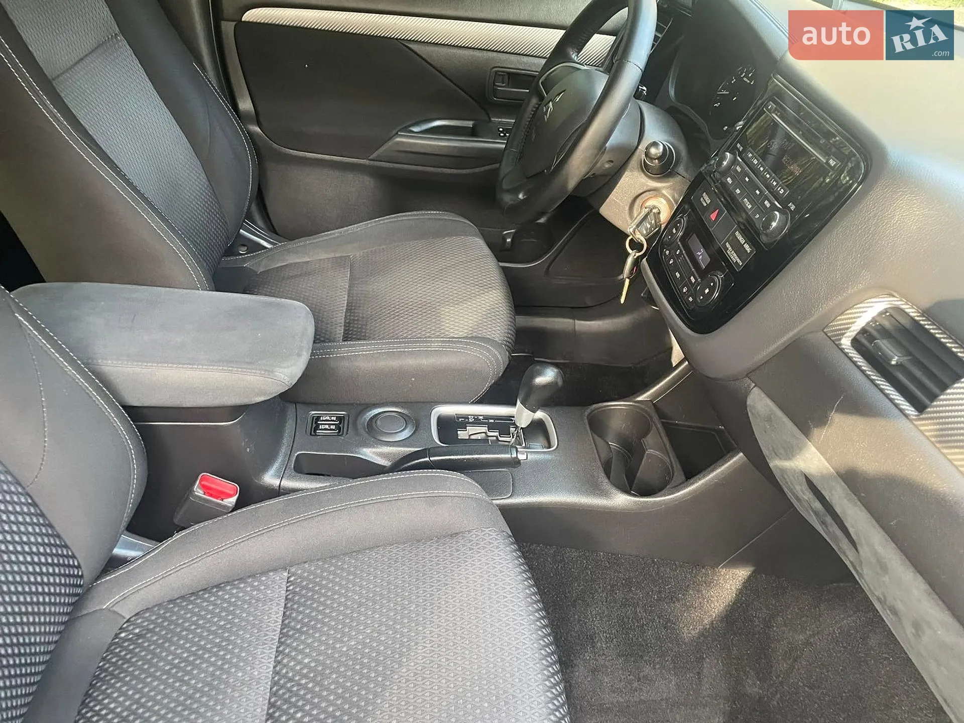 2016 Mitsubishi Outlander - мініатюра 25
