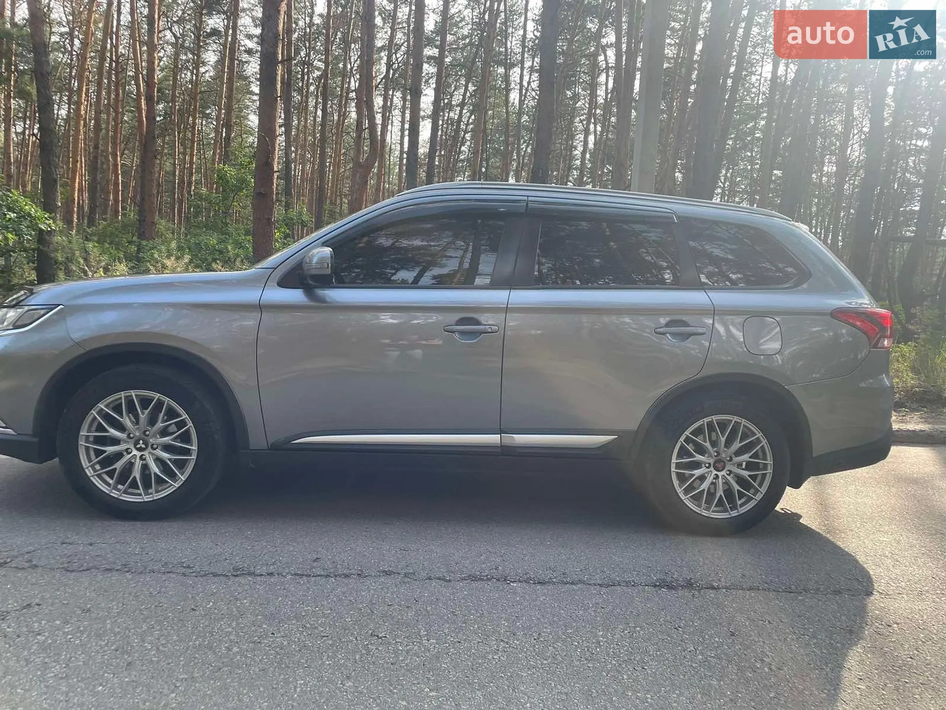 2016 Mitsubishi Outlander - мініатюра 11