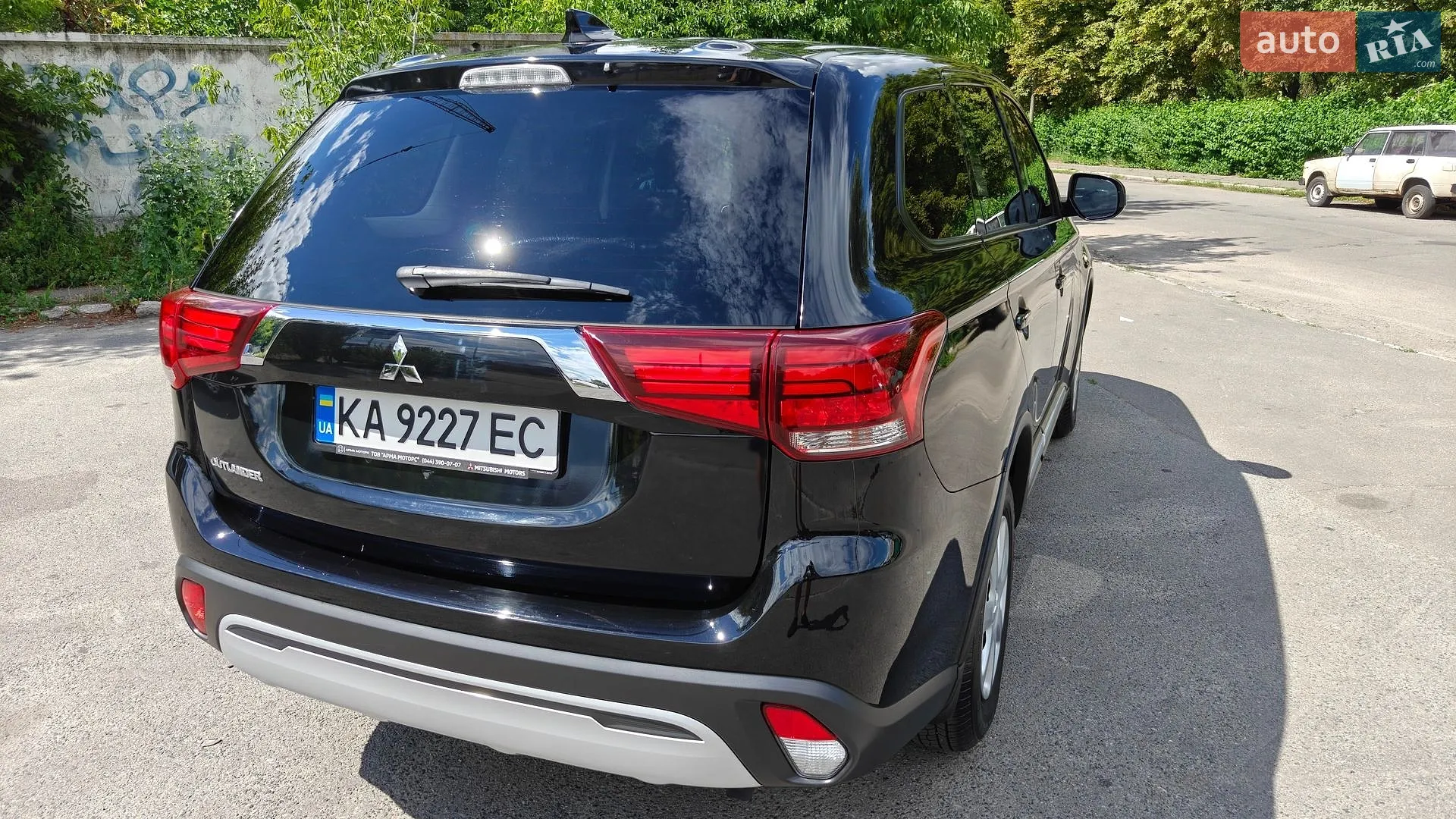 2021 Mitsubishi Outlander - мініатюра 6
