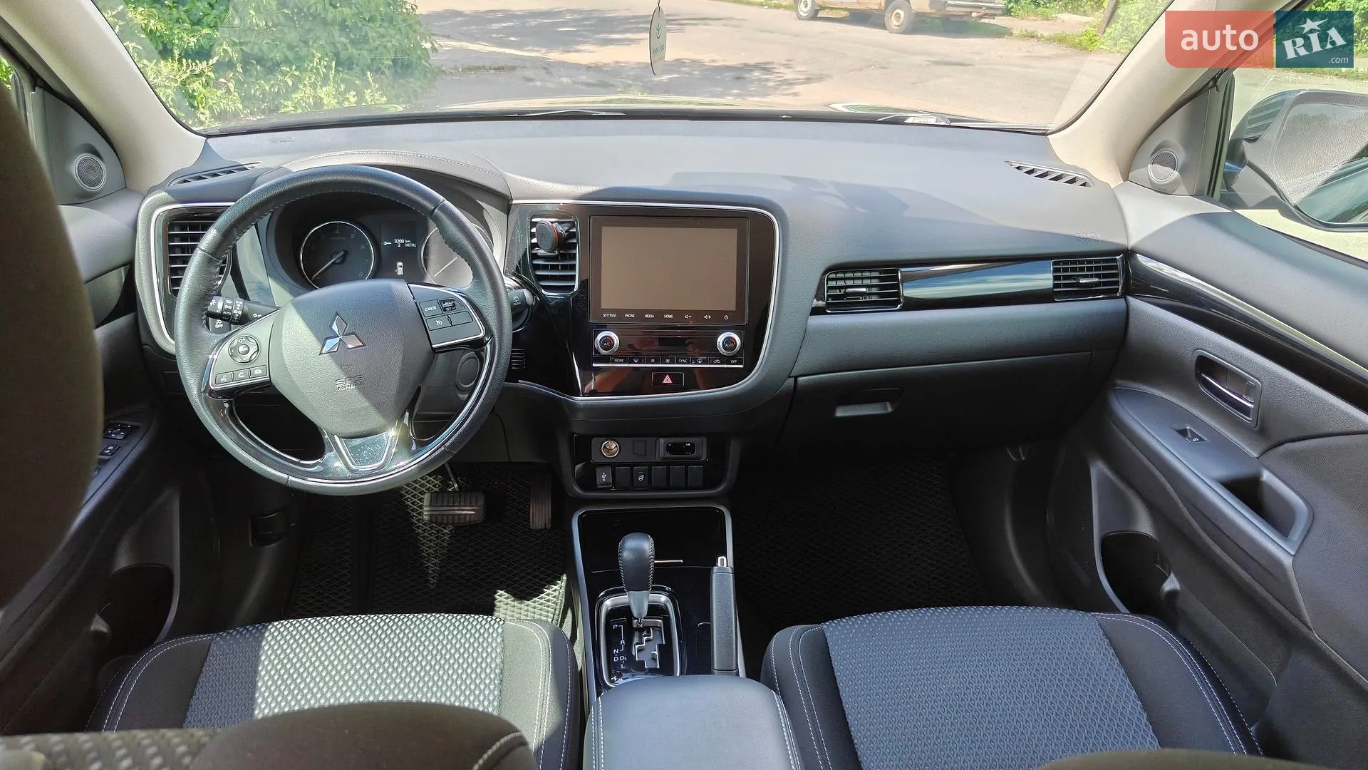2021 Mitsubishi Outlander - мініатюра 32
