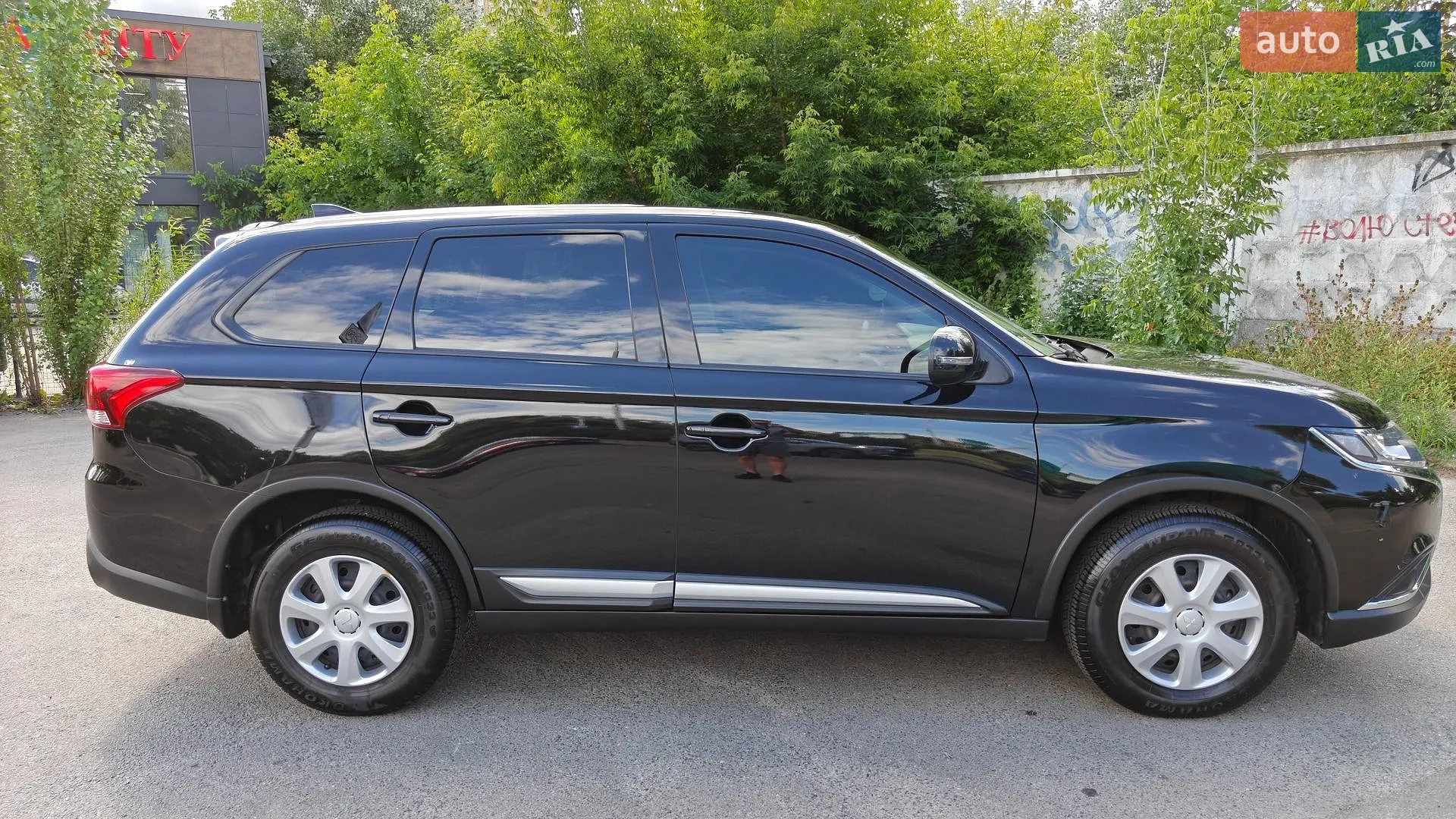 2021 Mitsubishi Outlander - мініатюра 60