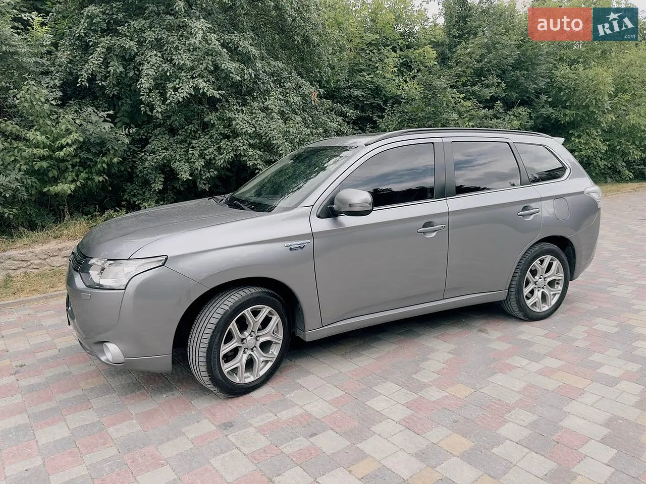 2013 Mitsubishi Outlander - мініатюра 18