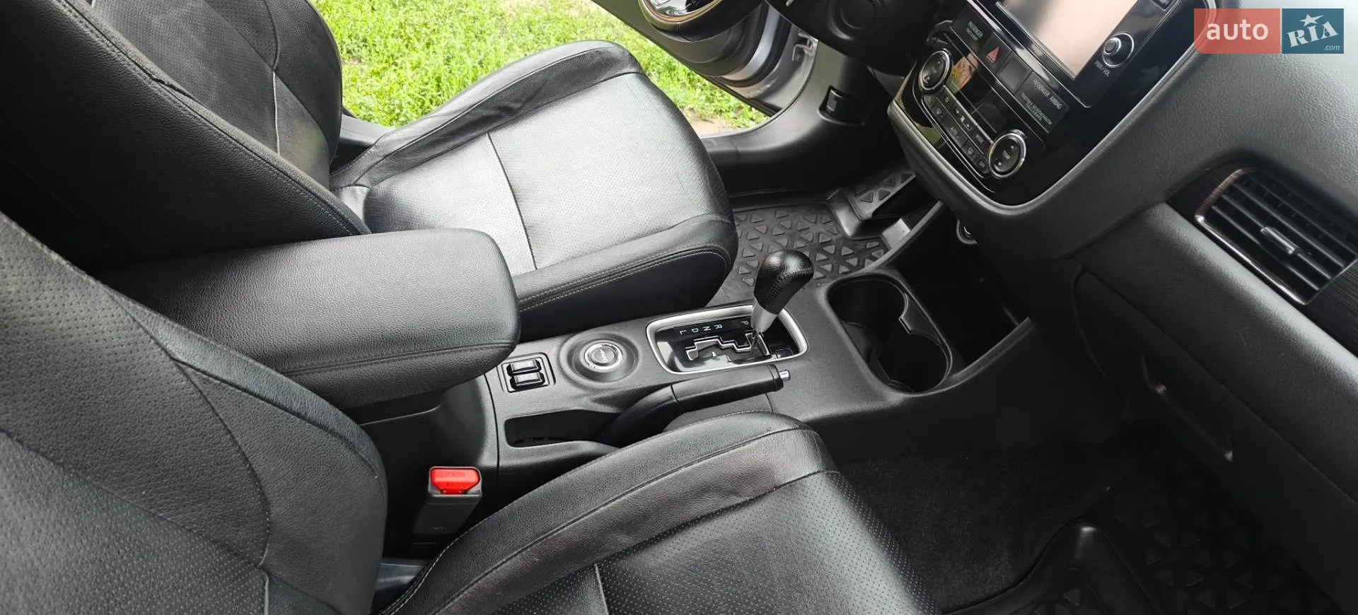 2016 Mitsubishi Outlander - мініатюра 21