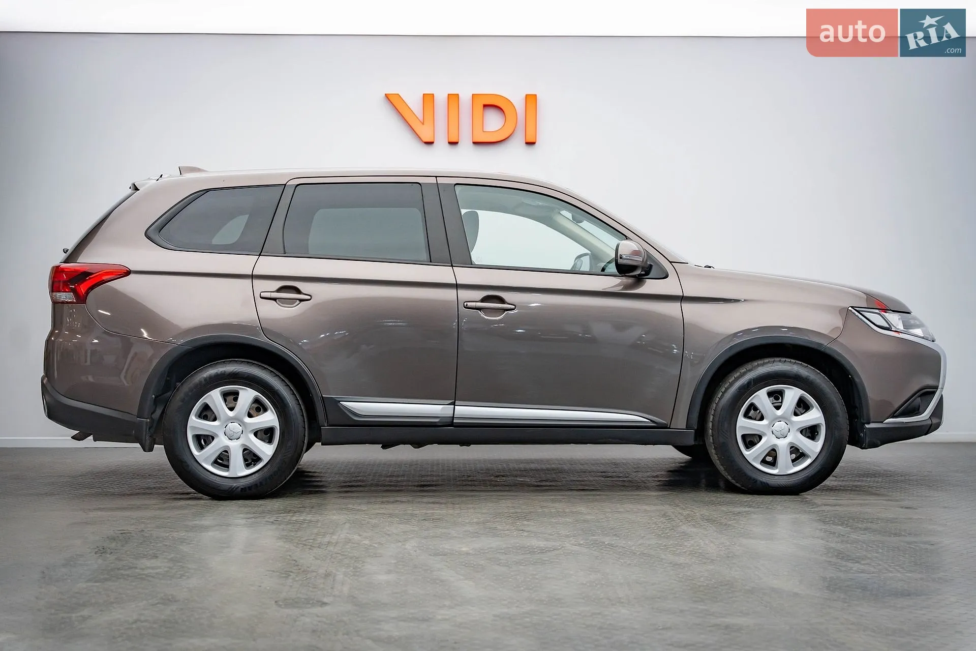 2020 Mitsubishi Outlander - мініатюра 4