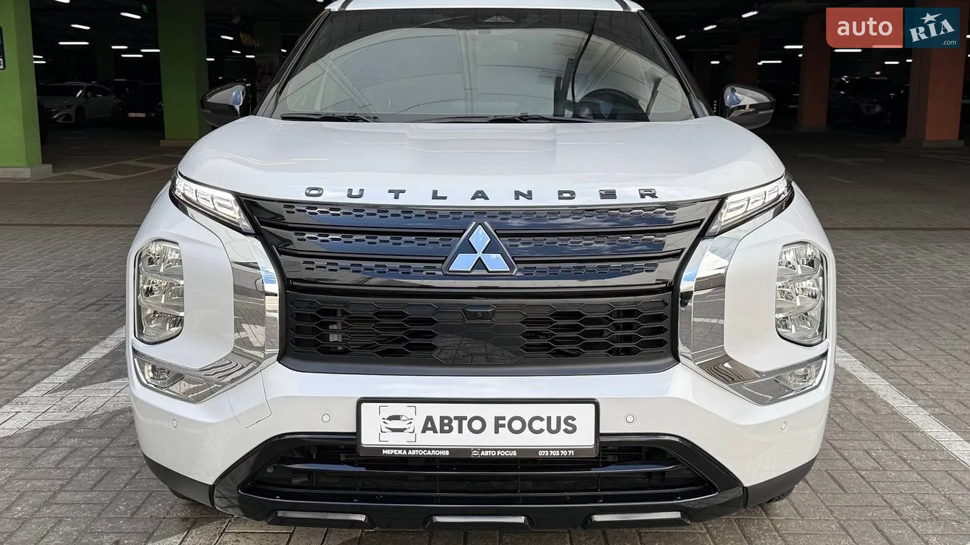 2022 Mitsubishi Outlander - мініатюра 8
