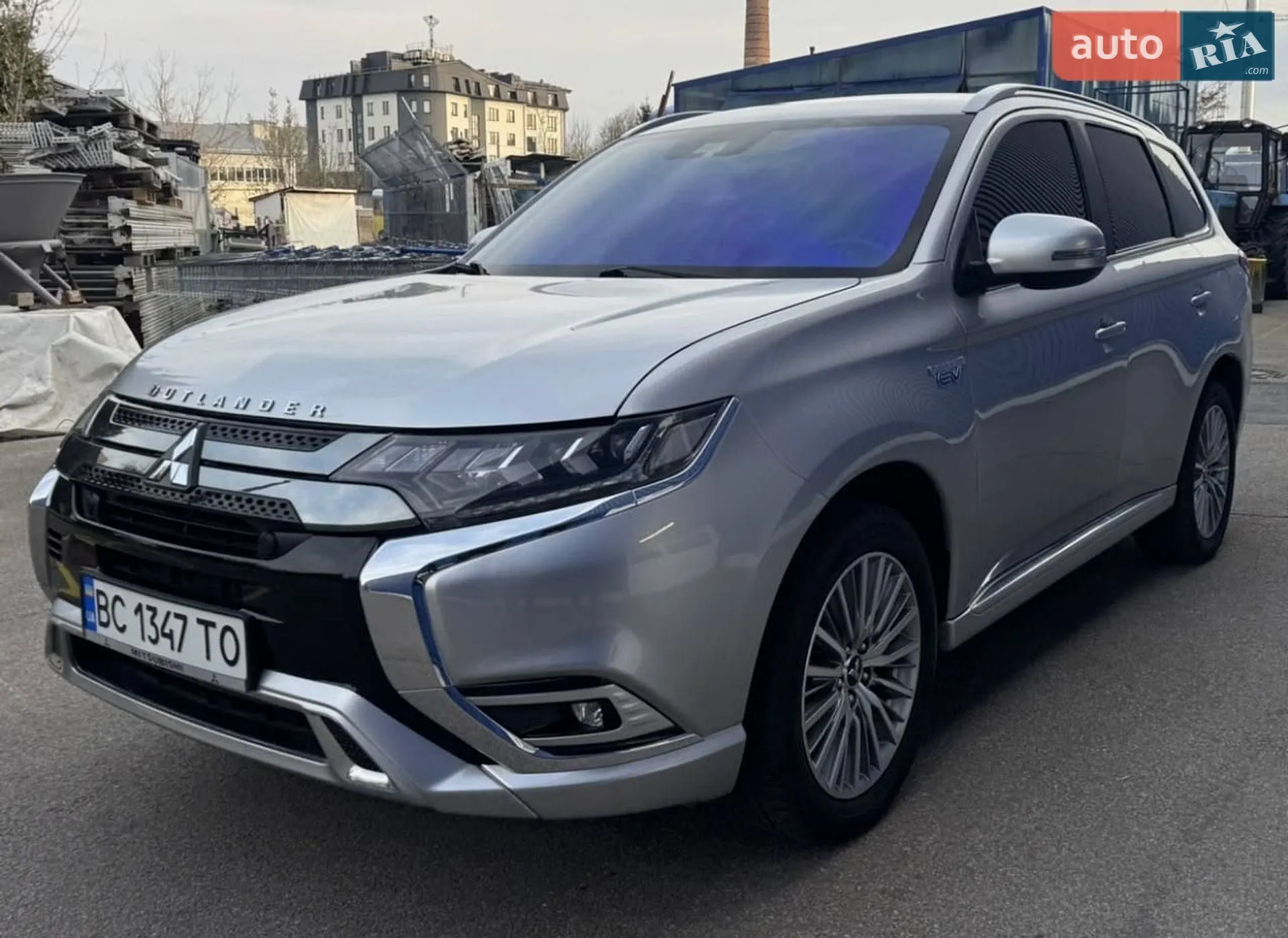 2020 Mitsubishi Outlander - мініатюра 11