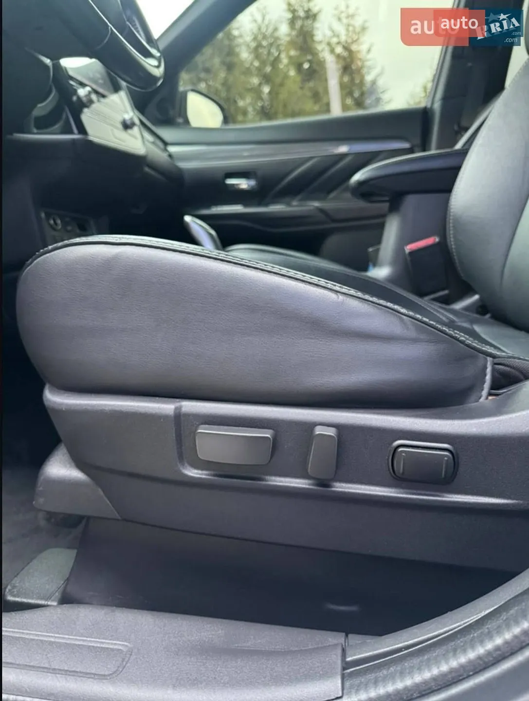 2020 Mitsubishi Outlander - мініатюра 54