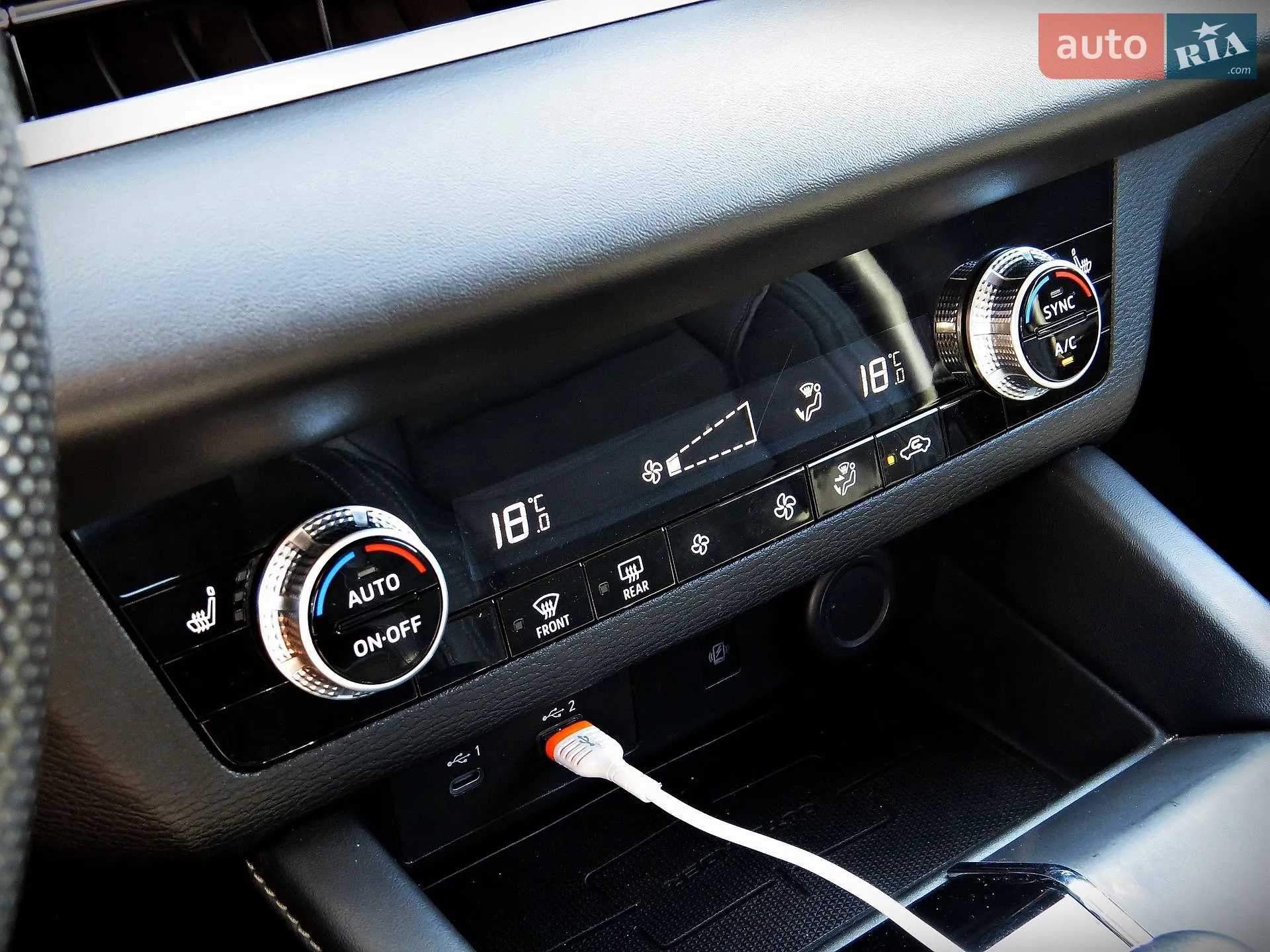 2021 Mitsubishi Outlander - мініатюра 13